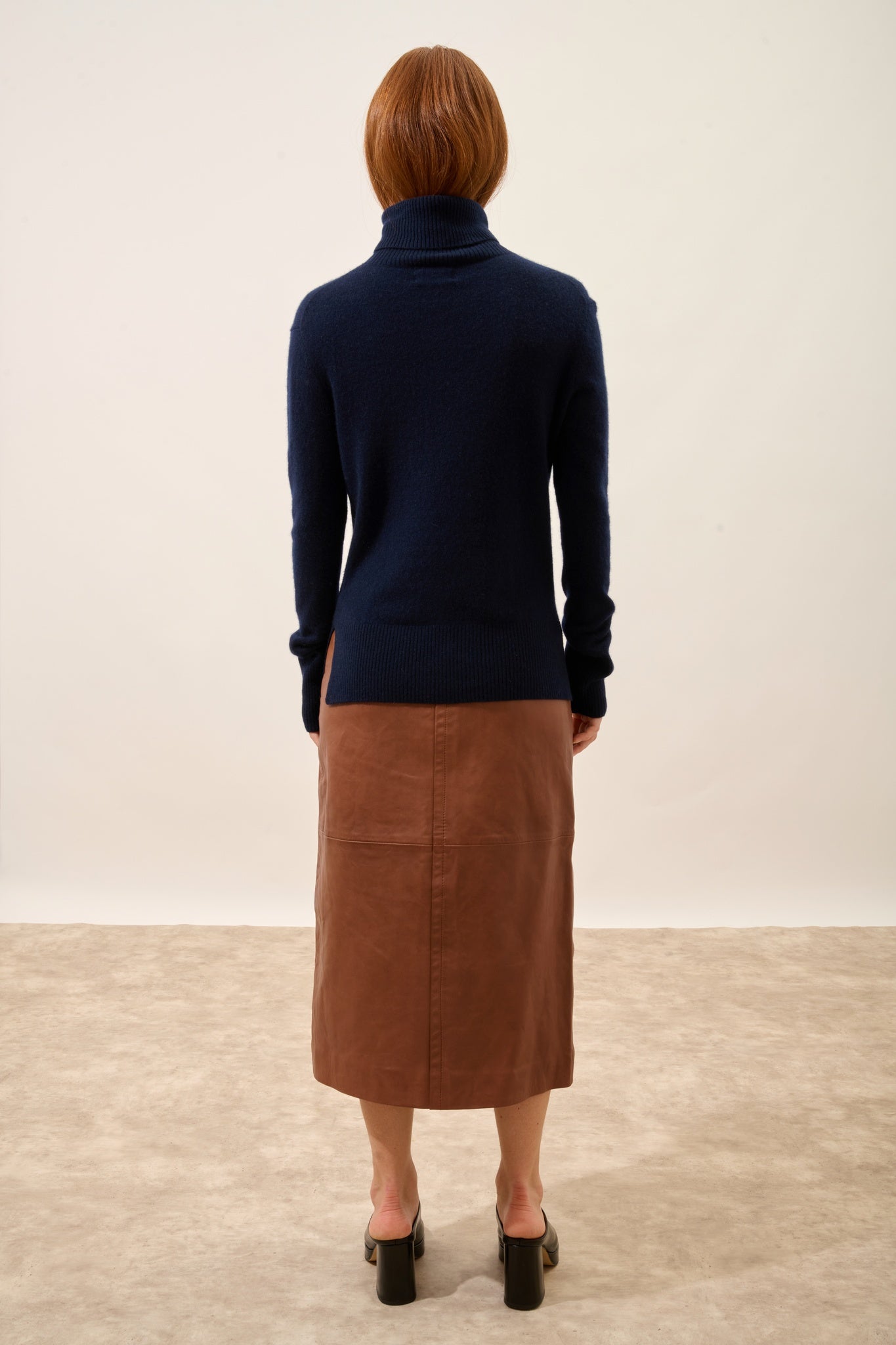 LEXIE pull col roulé navy