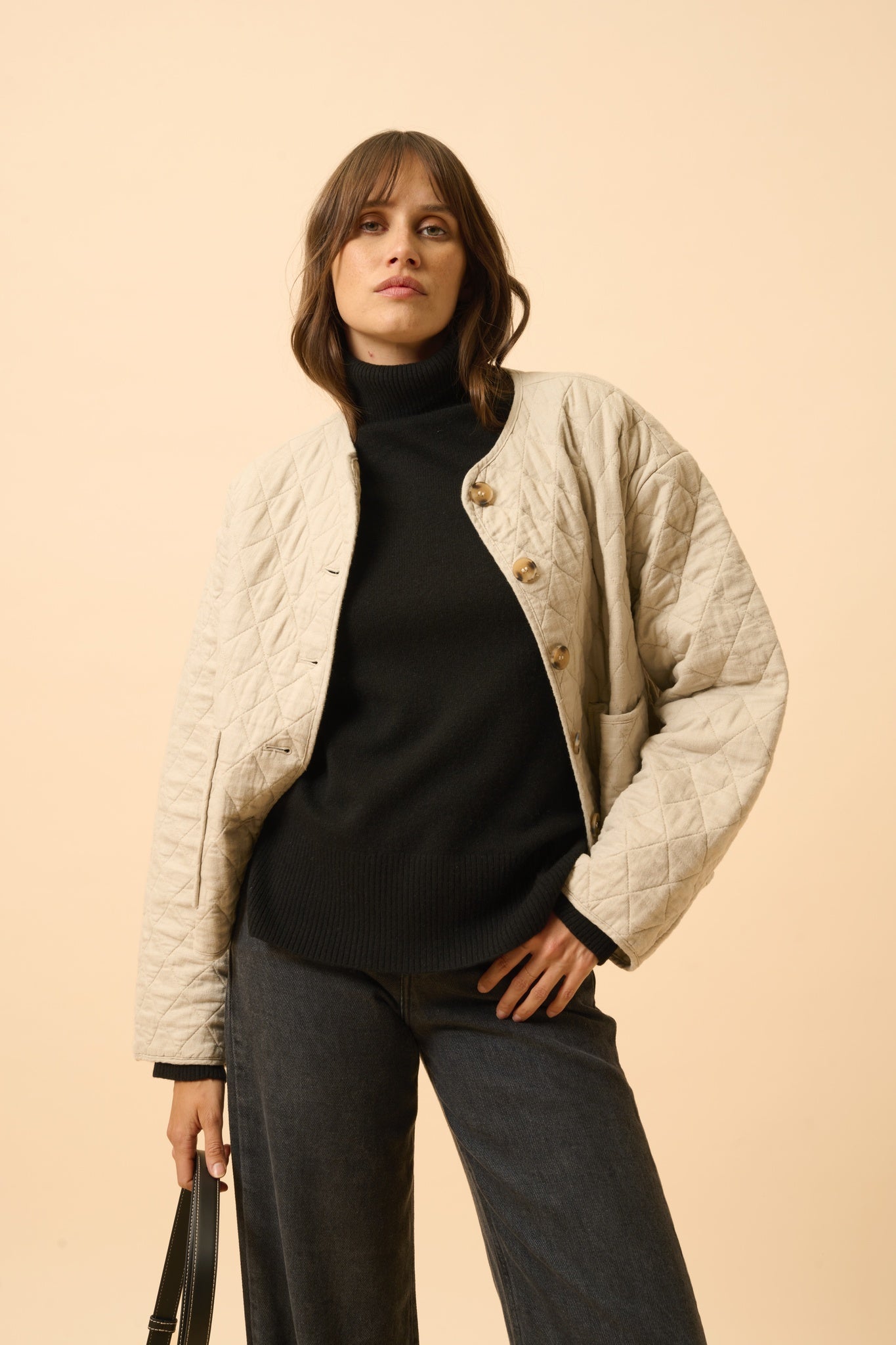 LEXIE pull col roulé noir