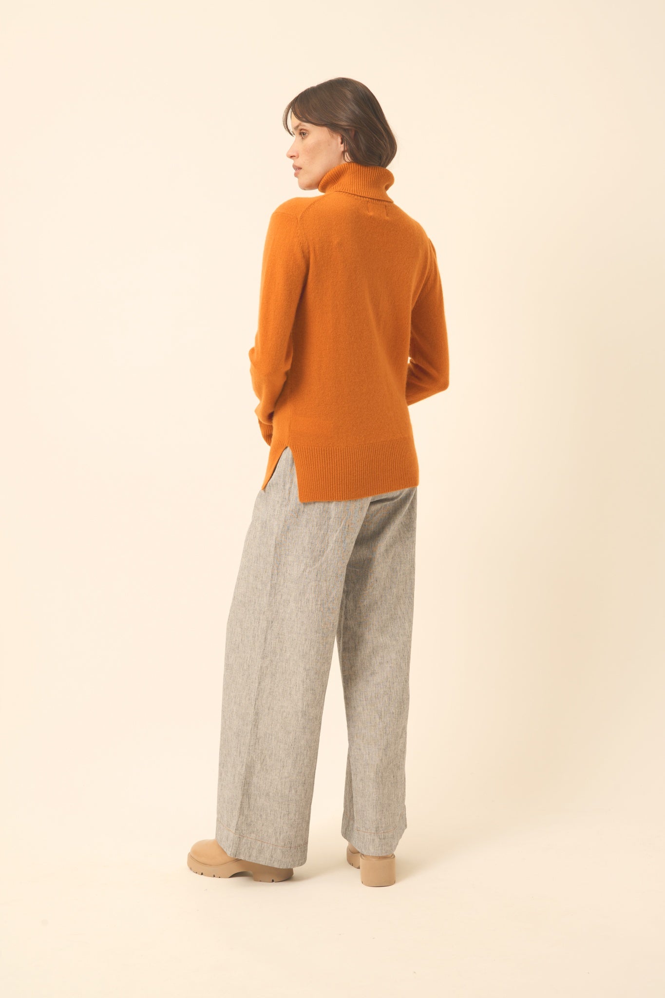 LEXIE pull col roulé ocre