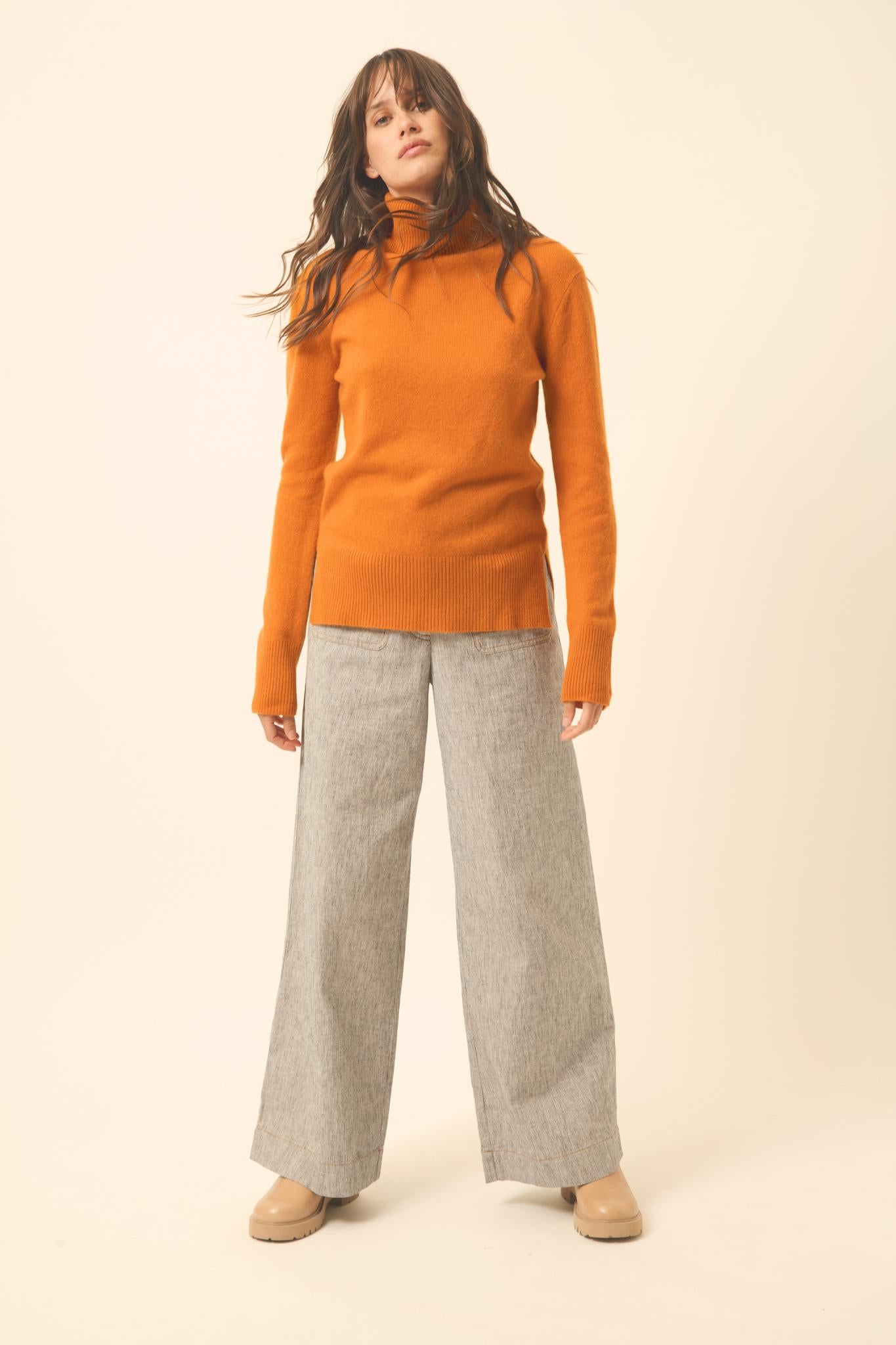 LEXIE pull col roulé ocre