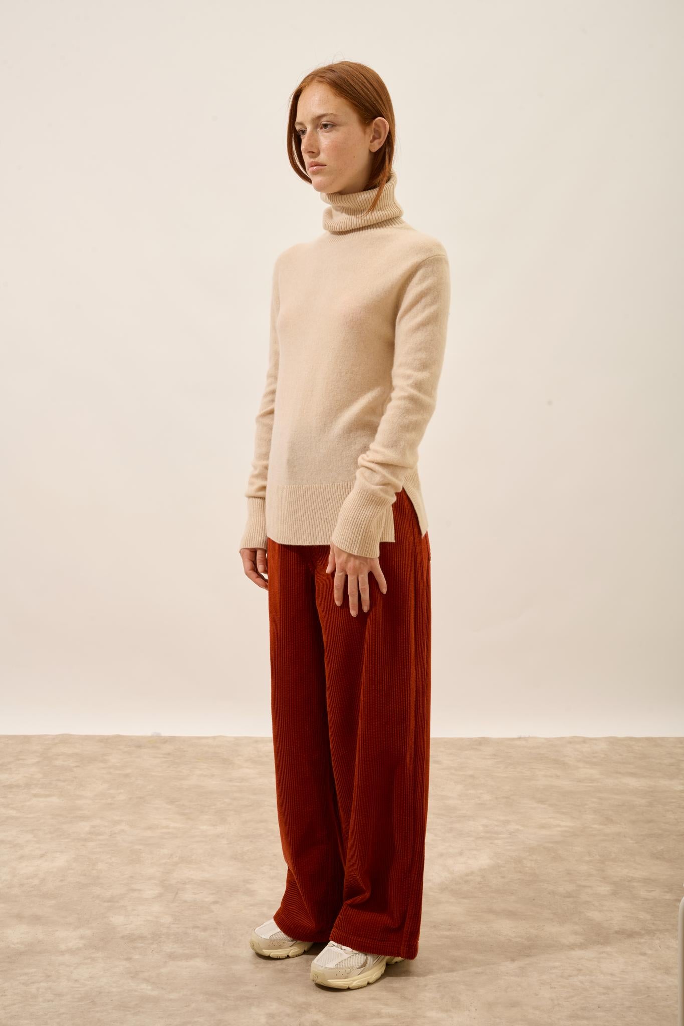 LEXIE pull col roulé sable