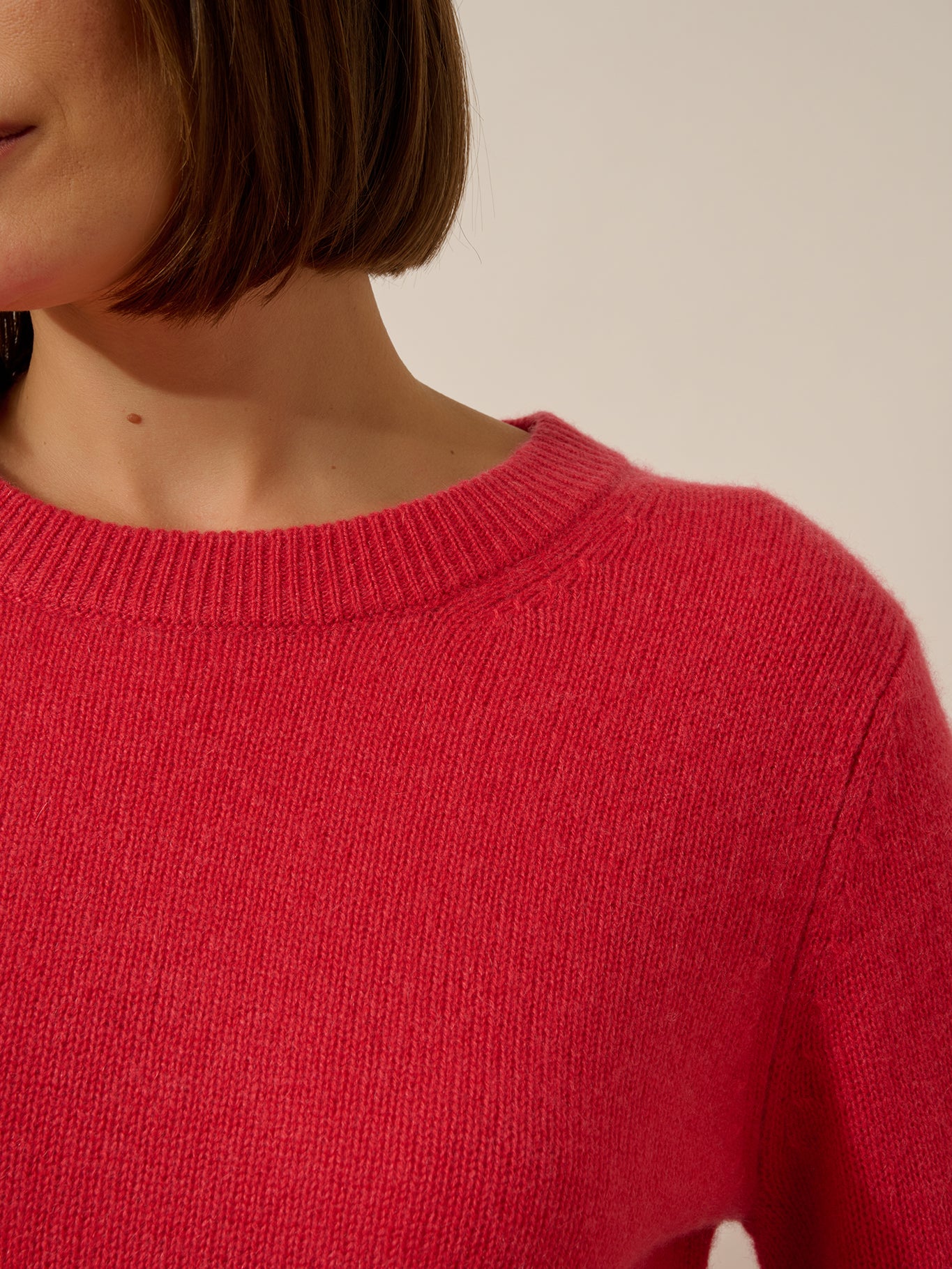 LEXINI coral 4-ply round neck sweater