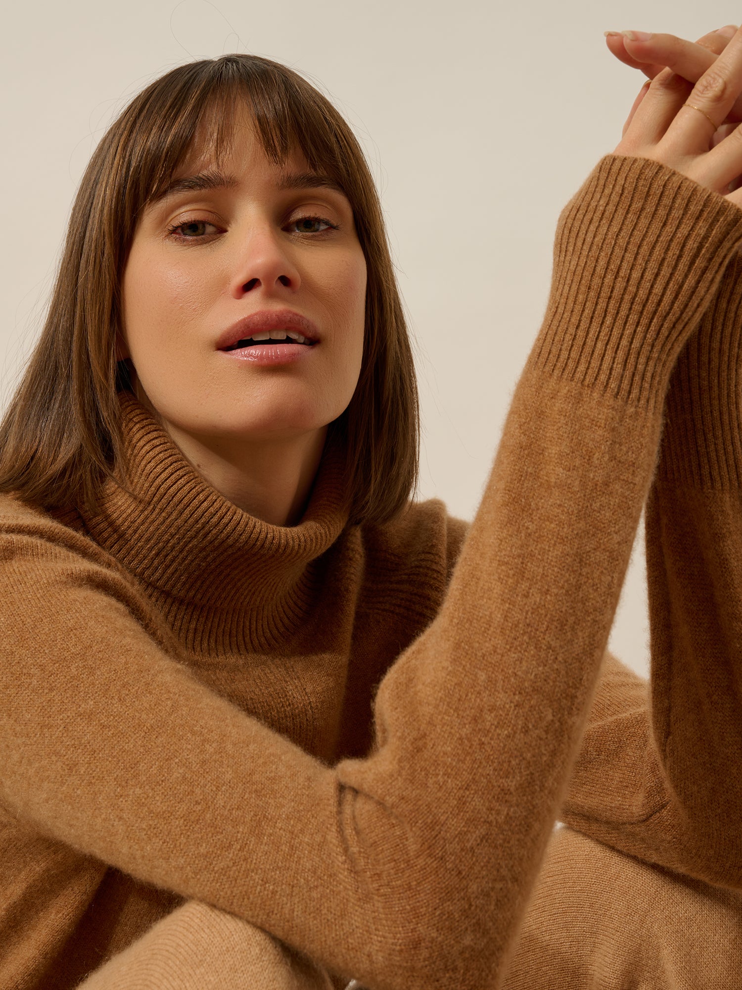 LILLY pull col roulé noisette