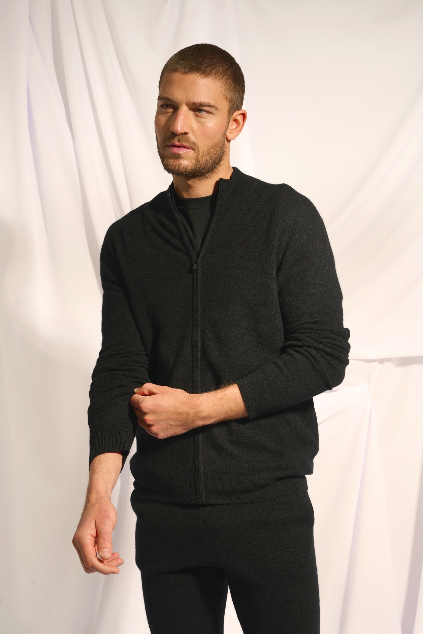 LILOU black stand-up collar cardigan