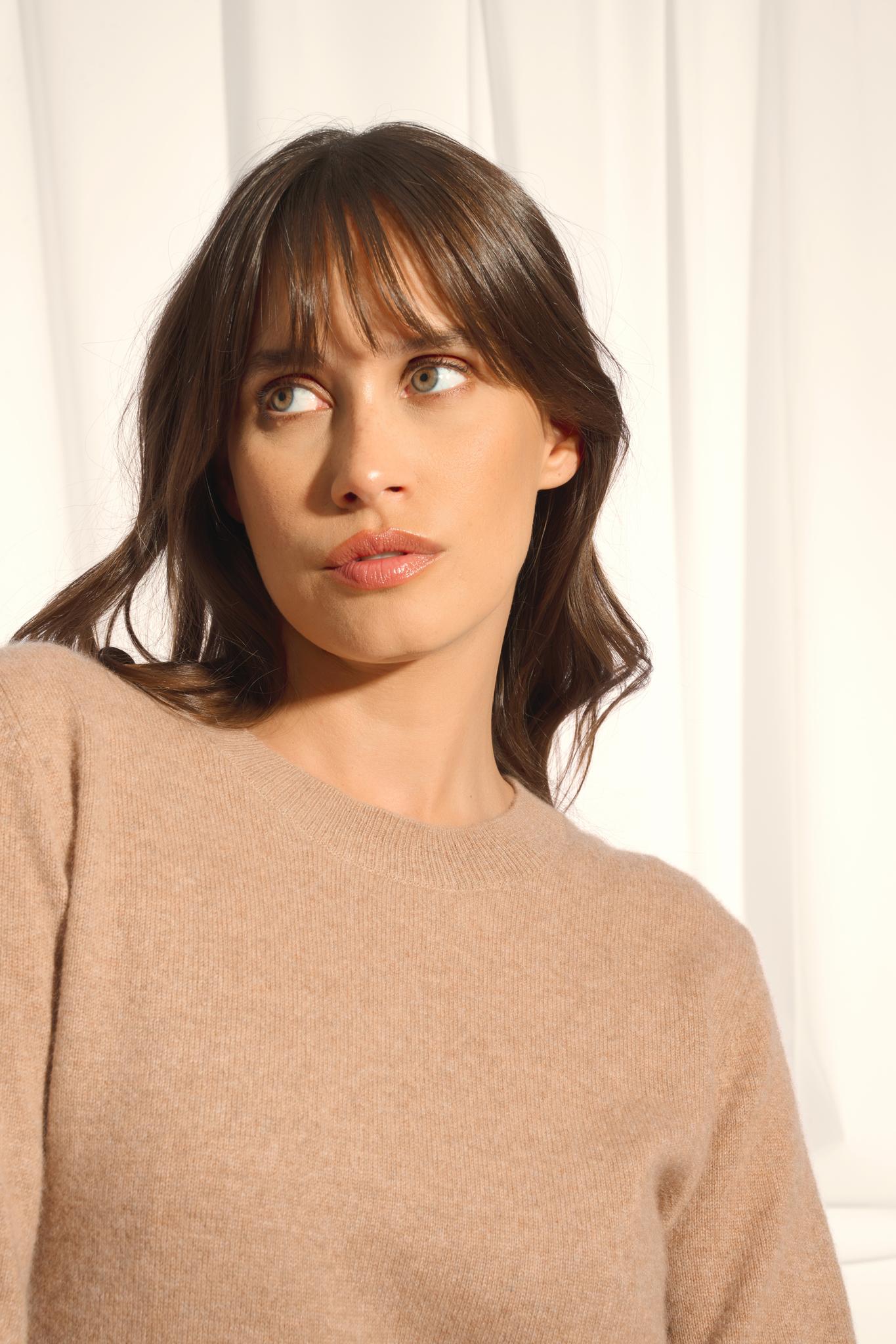 LINA round-neck dress in mottled camel