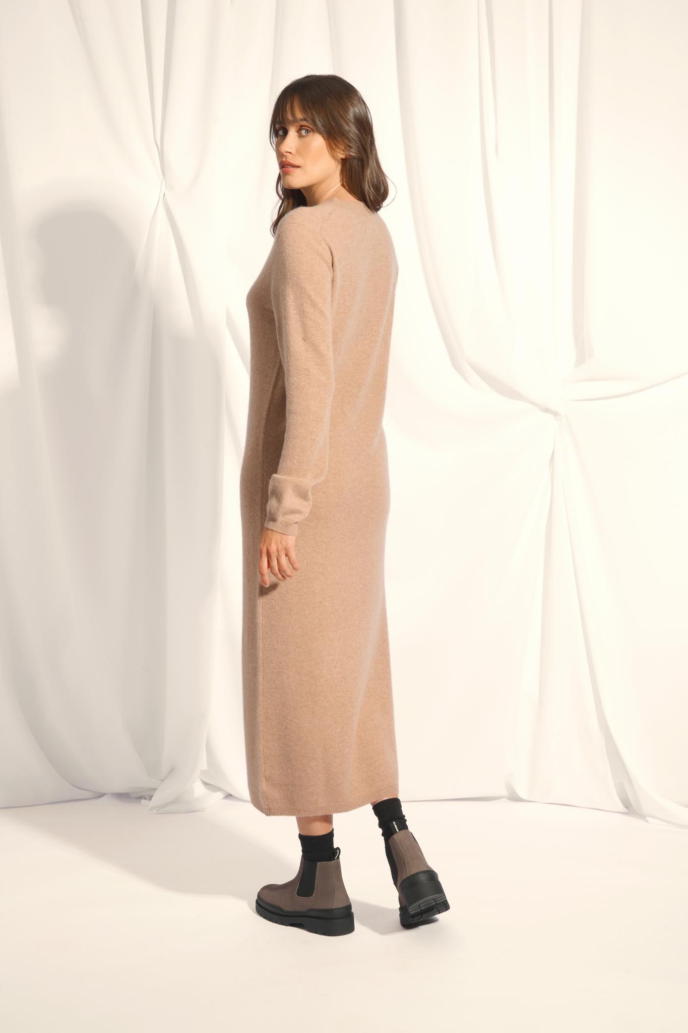 LINA round-neck dress in mottled camel