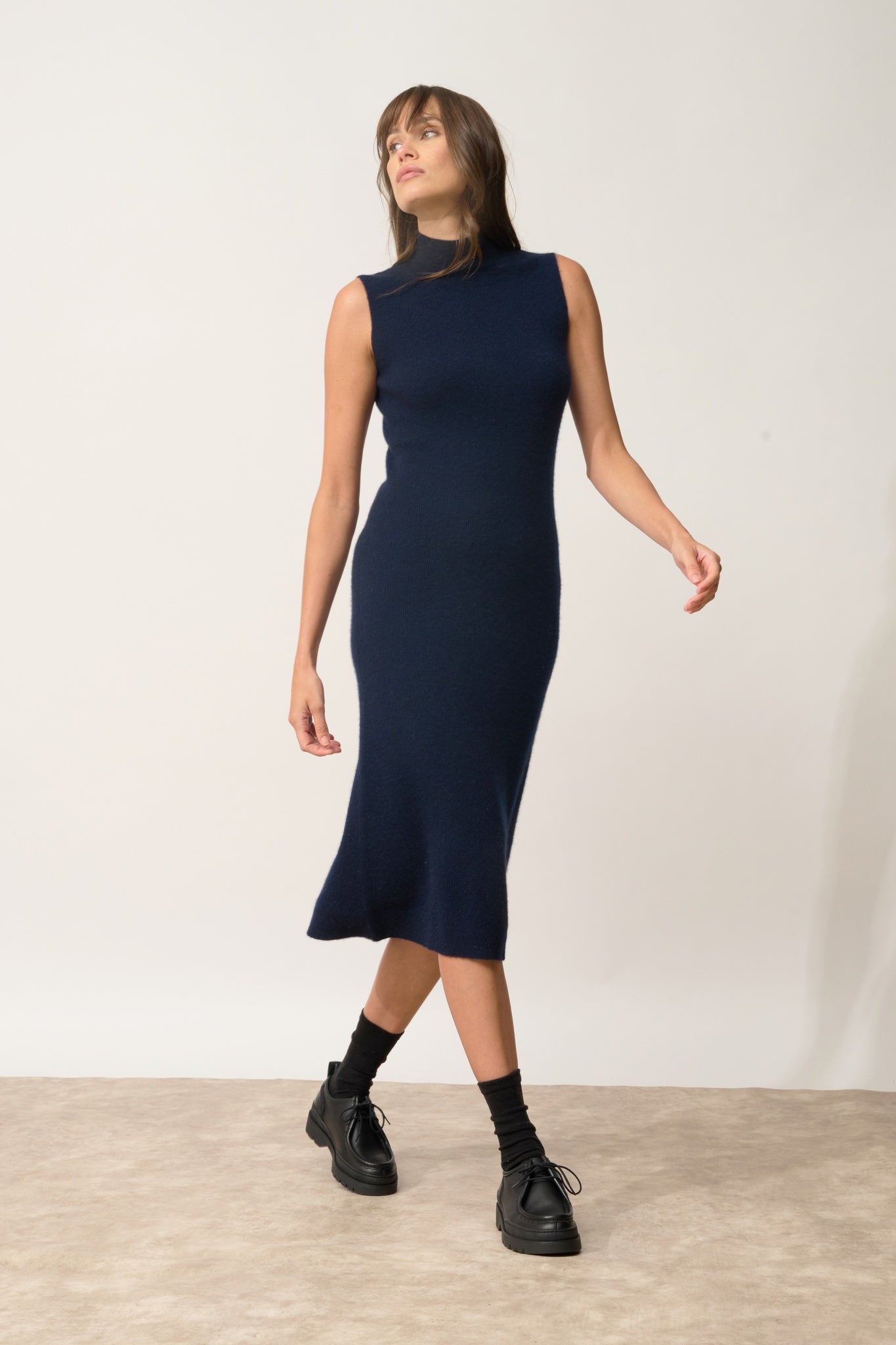 LOLA robe col montant navy