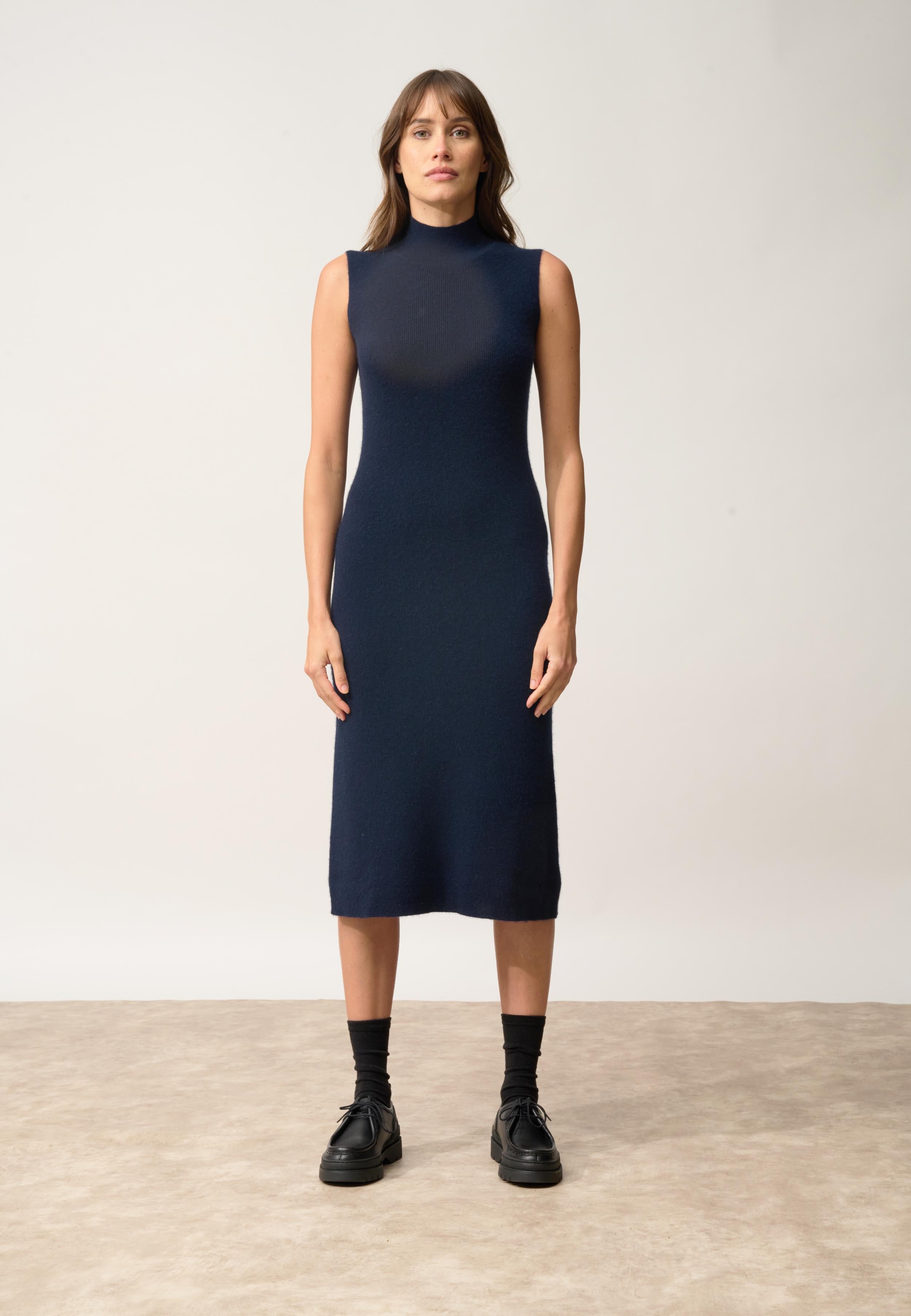 LOLA dress high collar navy