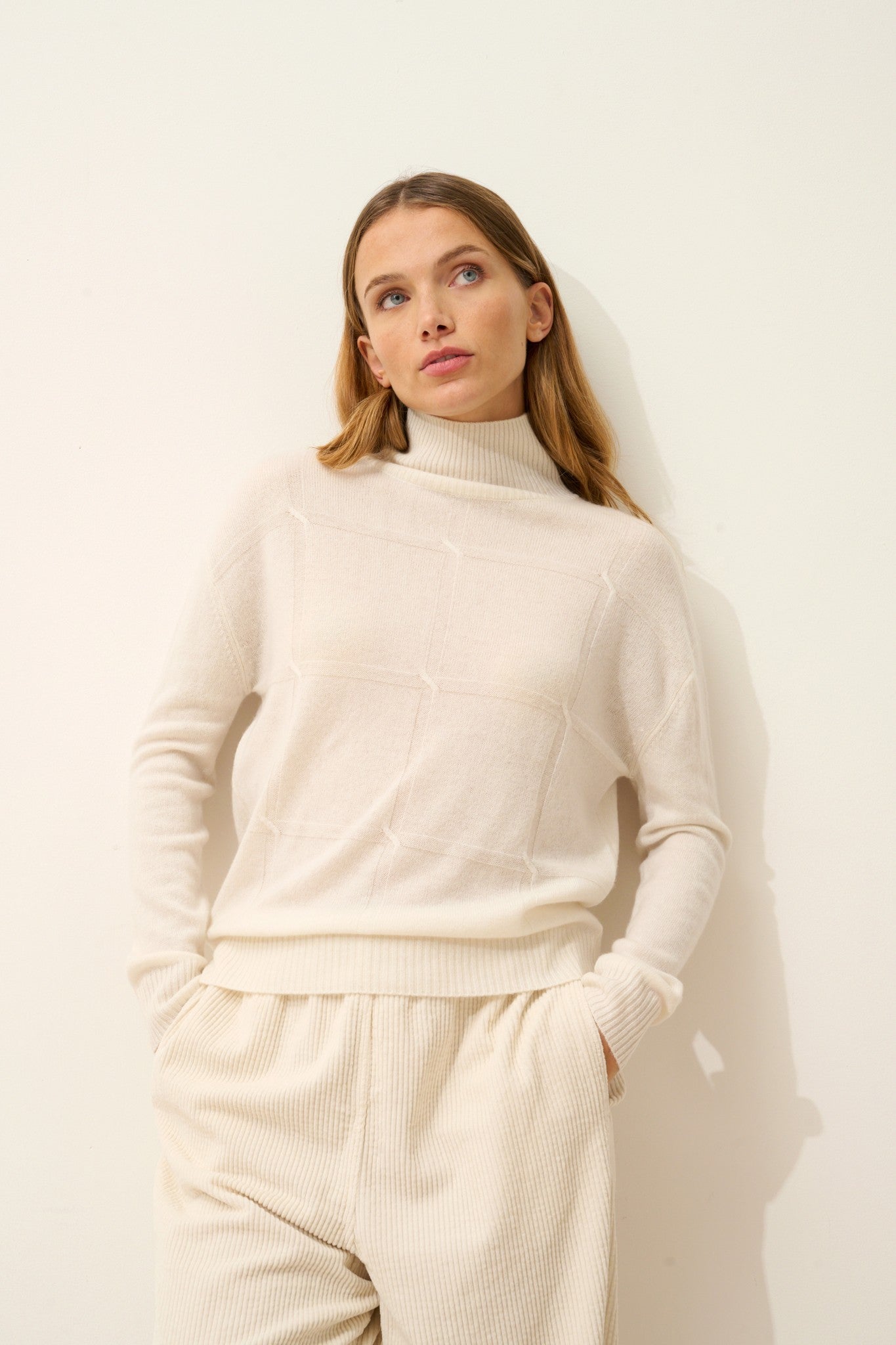 loralia pull col roulé ivoire 100% cachemire