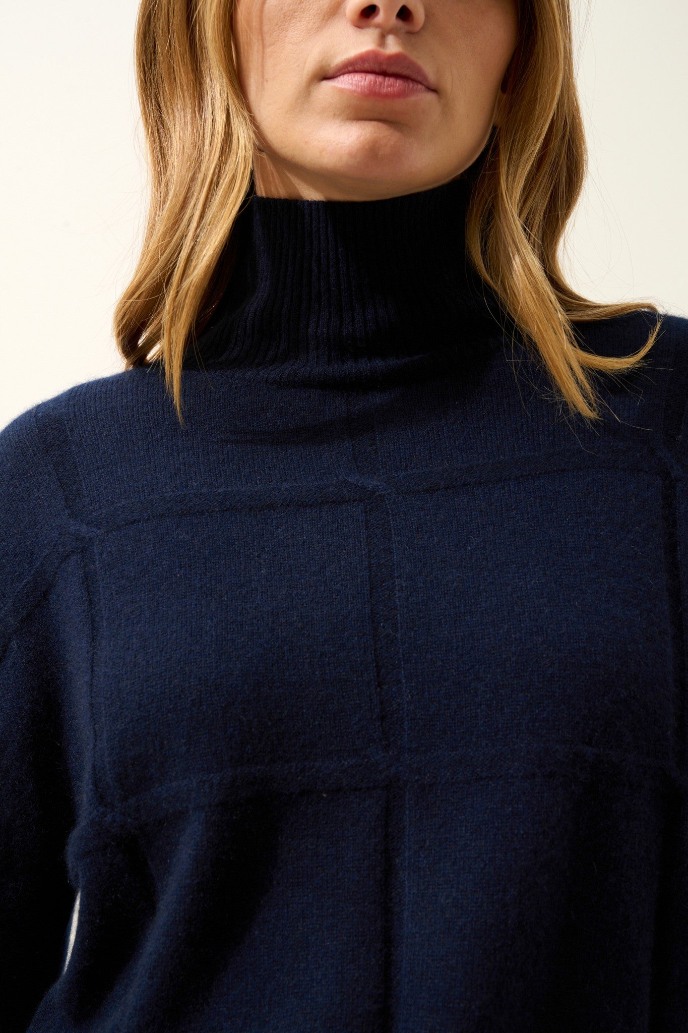 loralia pull col roulé navy 100% cachemire