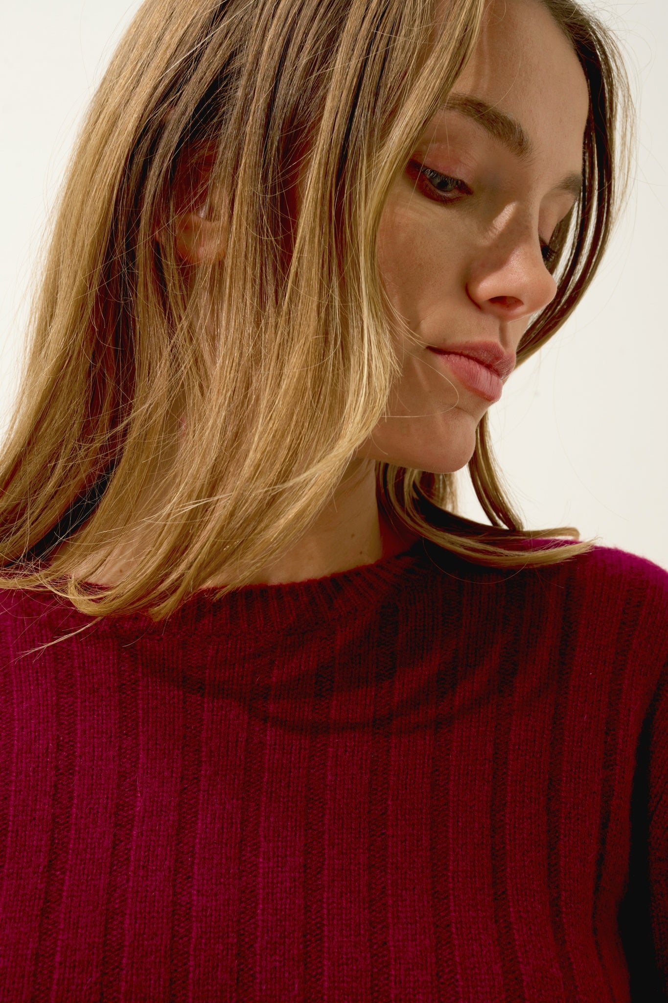 LORANA pull col rond 4 fils bordeaux