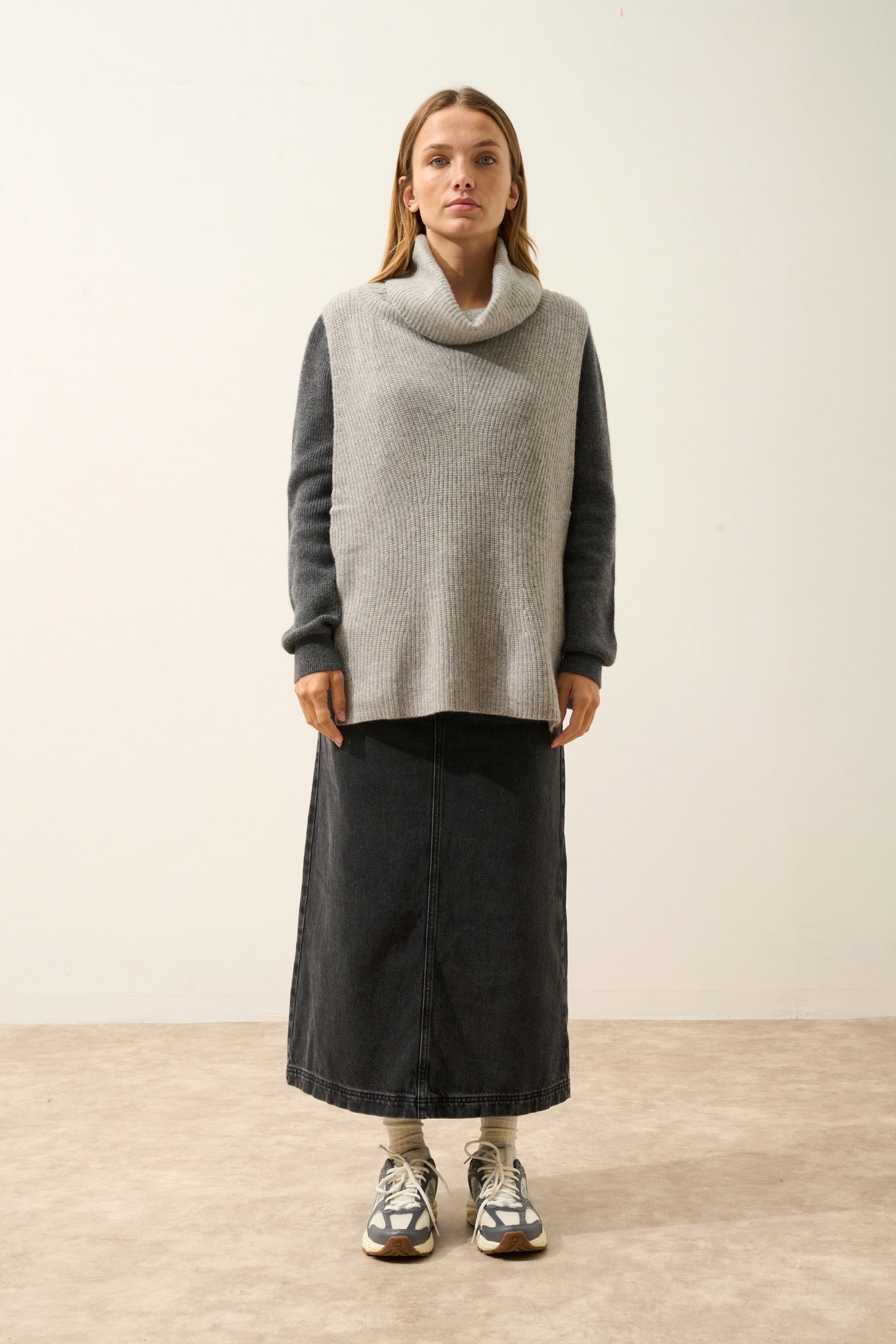 LOU cape col roulé sans manches 4 fils nuage chiné