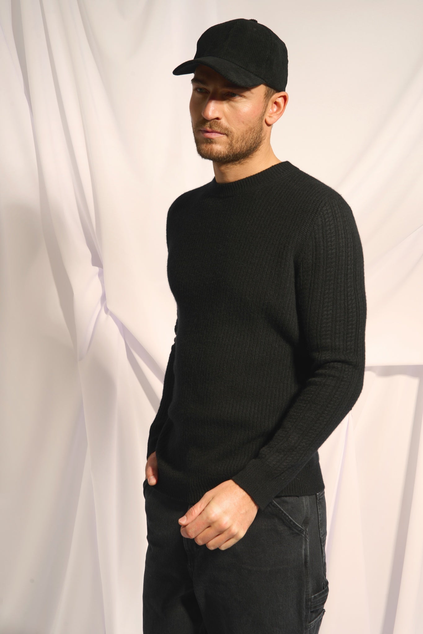 LUKKA pull col rond noir