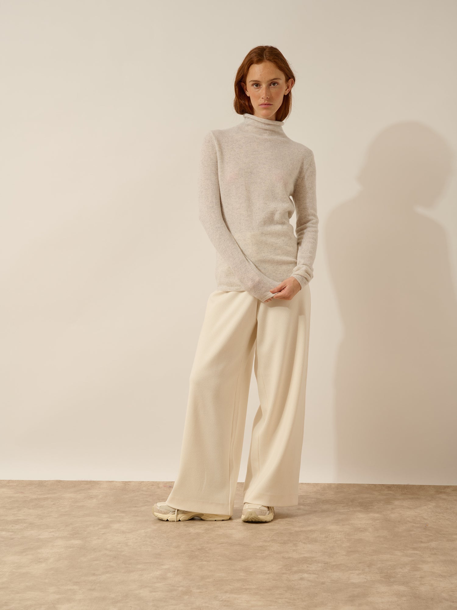 LYSANDRA pull col roulé gris perle chiné