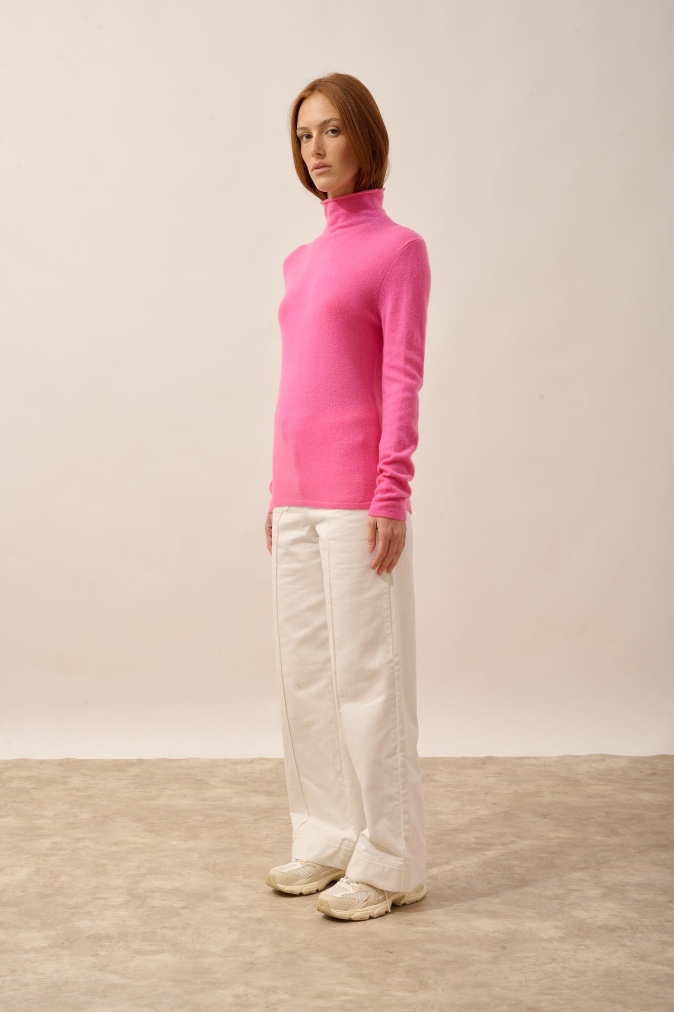 LYSANDRA pull col roulé rose