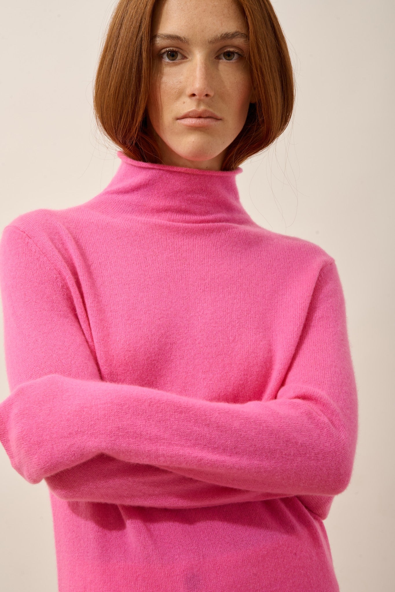 lysandra pull col roulé rose