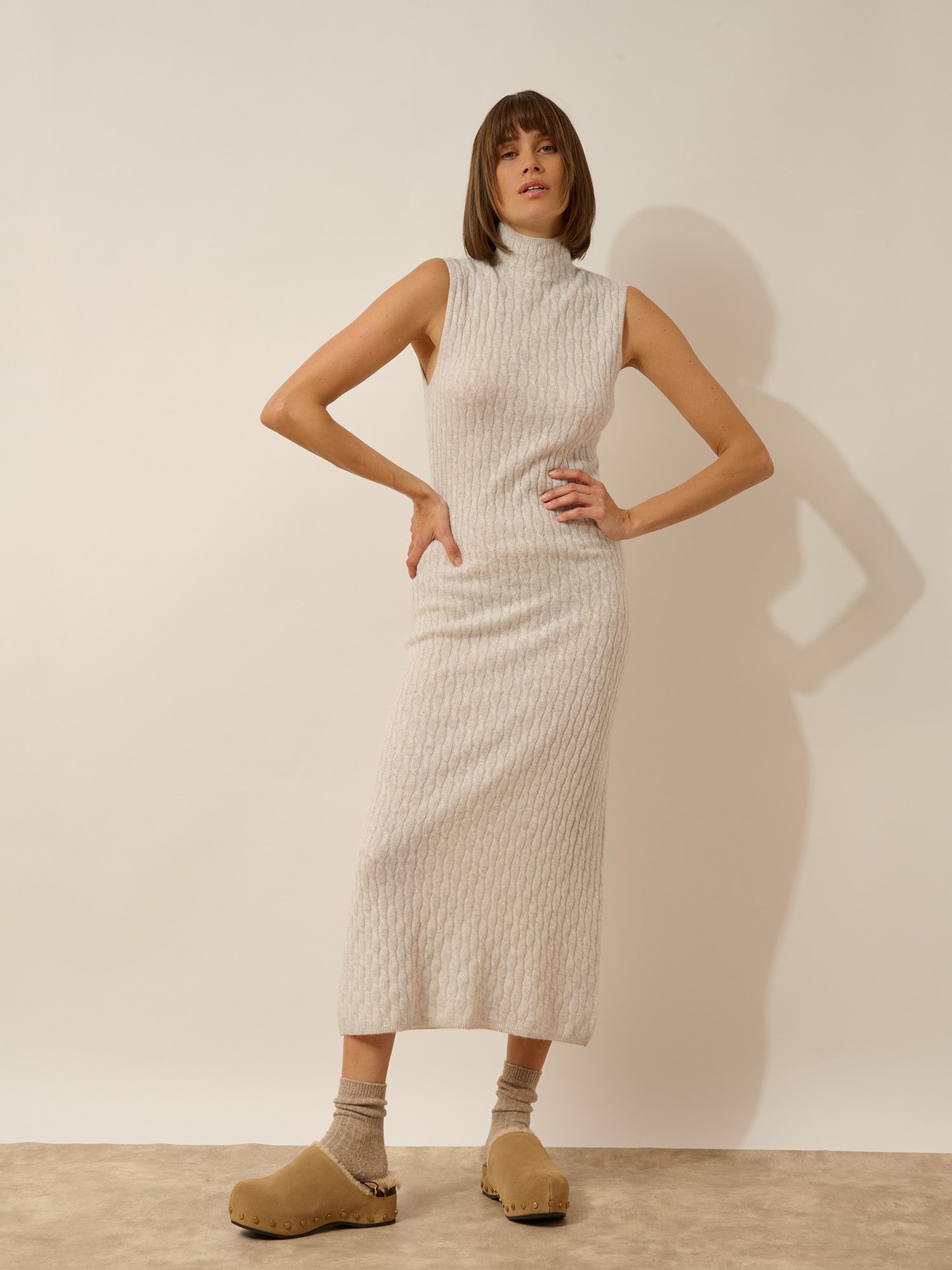 MANON robe col montant sans manches gris perle chiné