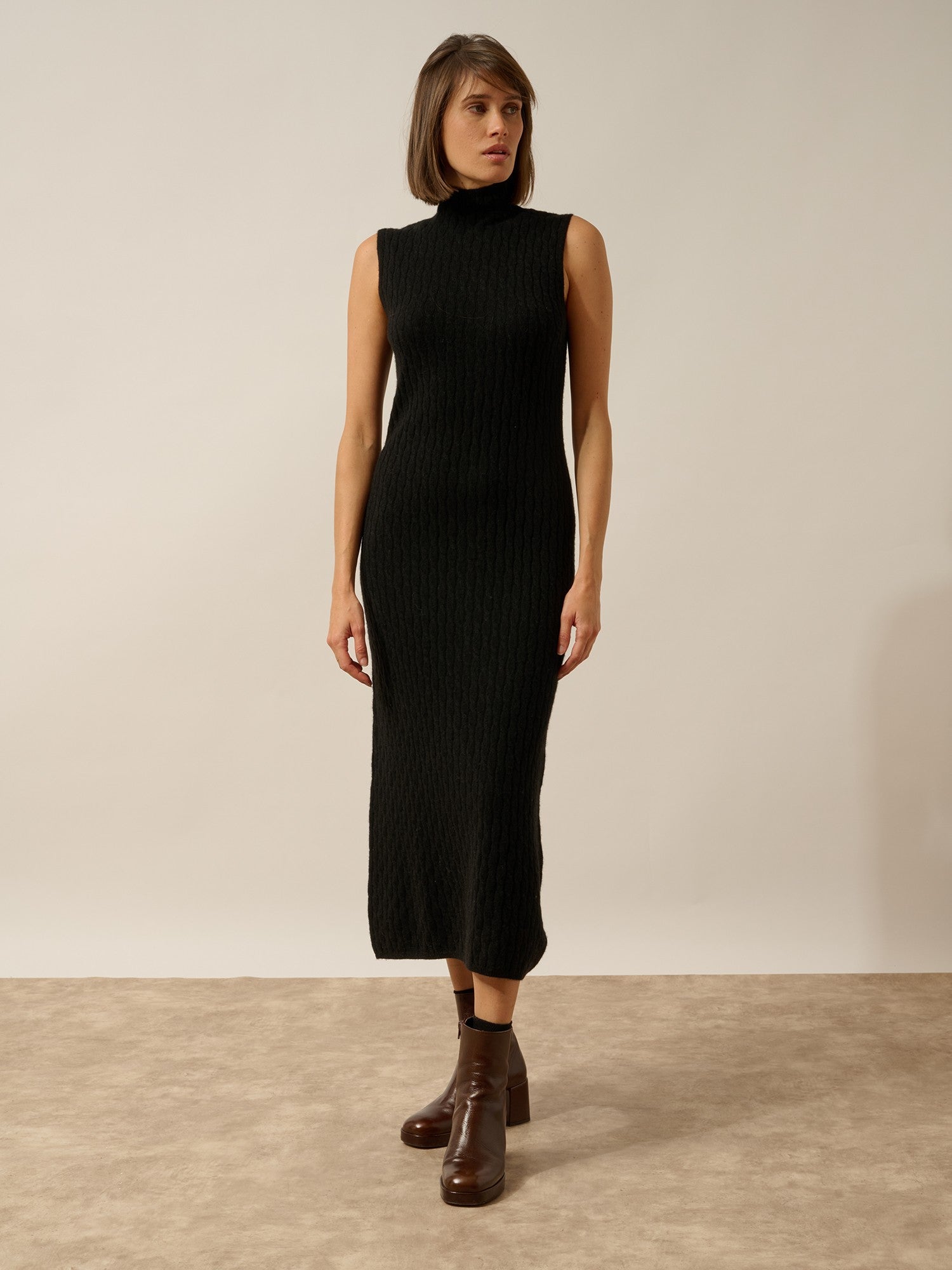 Manon sleeveless black high-neck dress