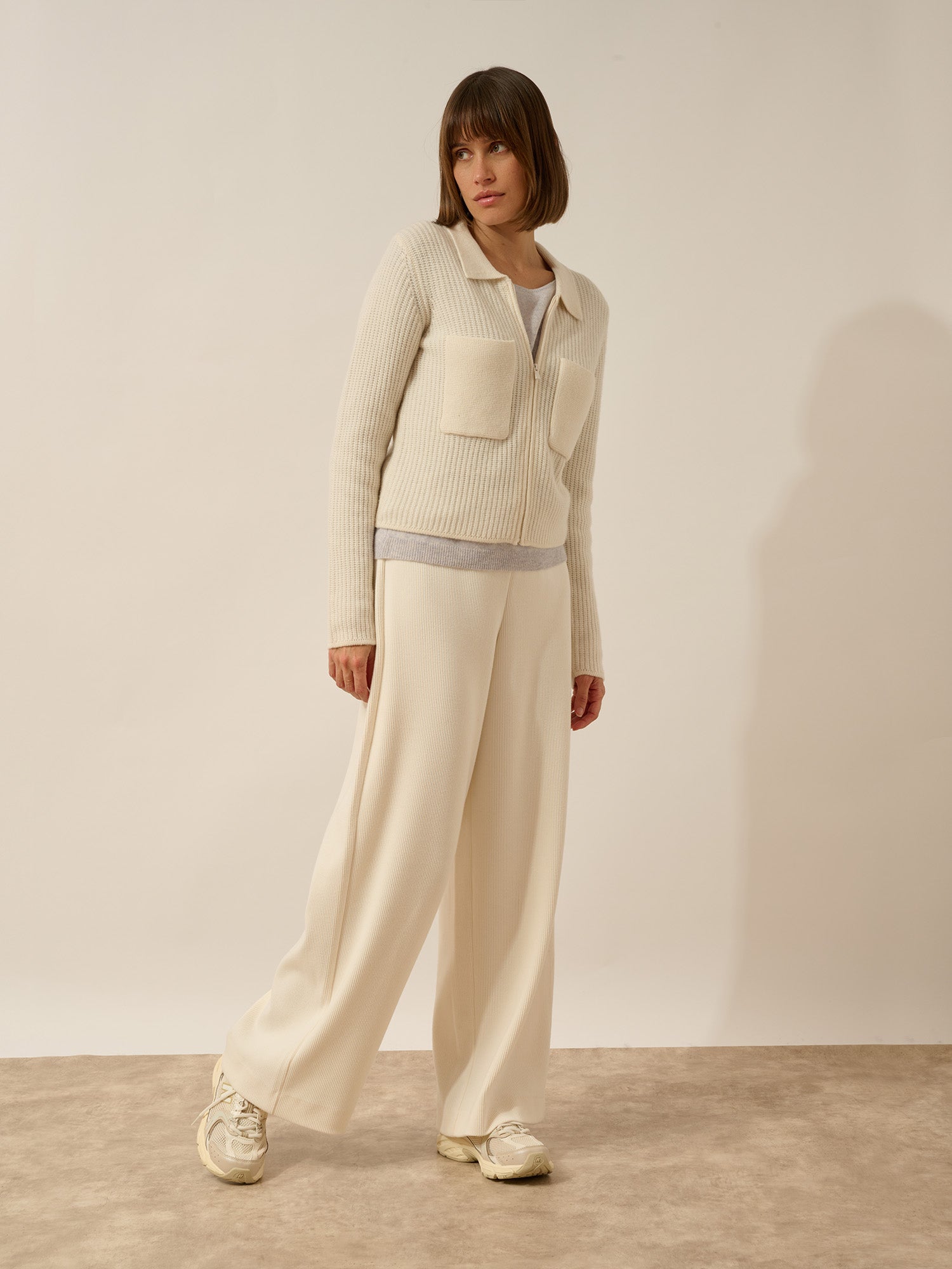 MARGARETHE veste courte zippée col chemise 4 fils ivoire