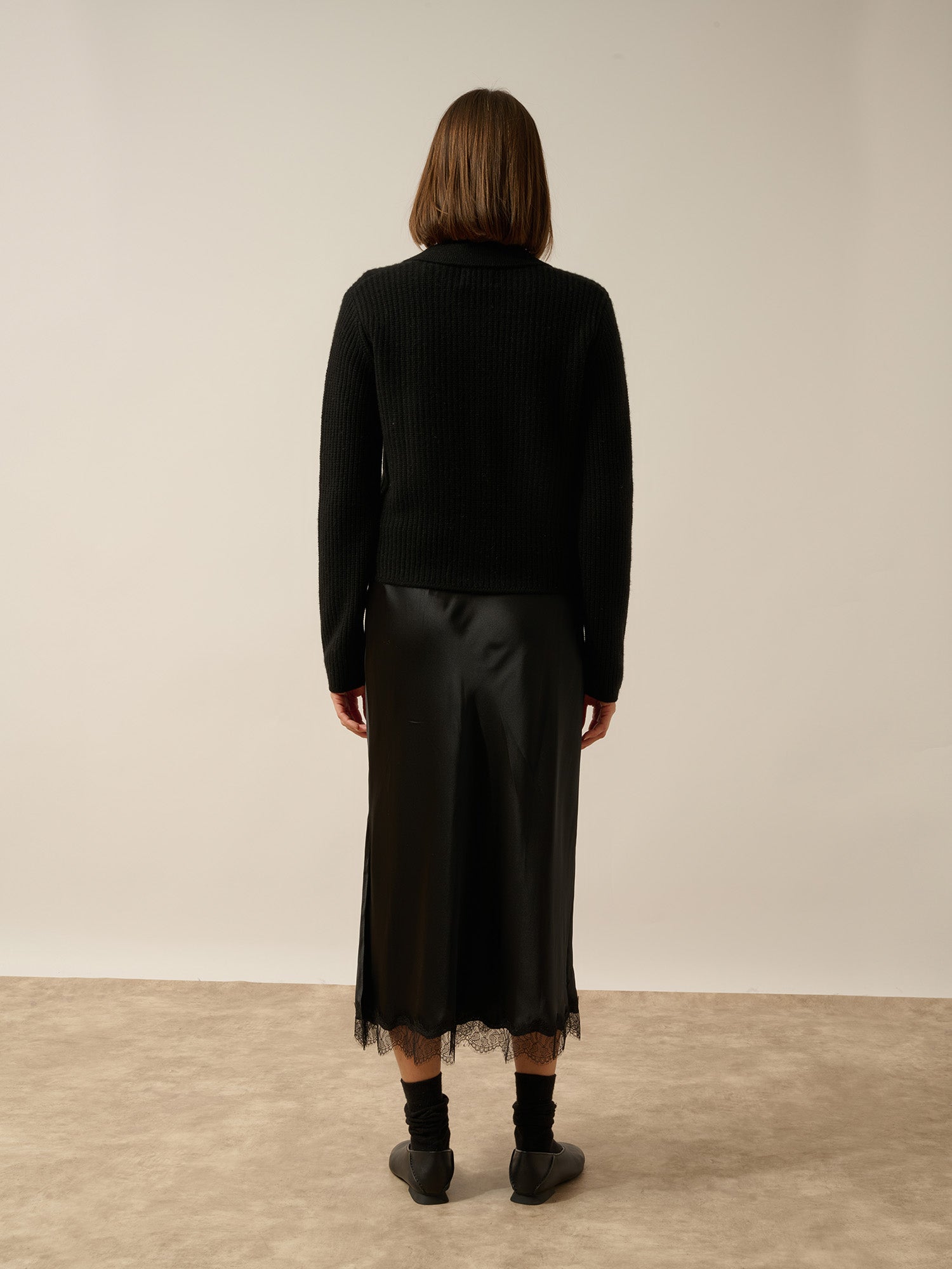 MARGARETHE veste courte zippée col chemise 4 fils noir