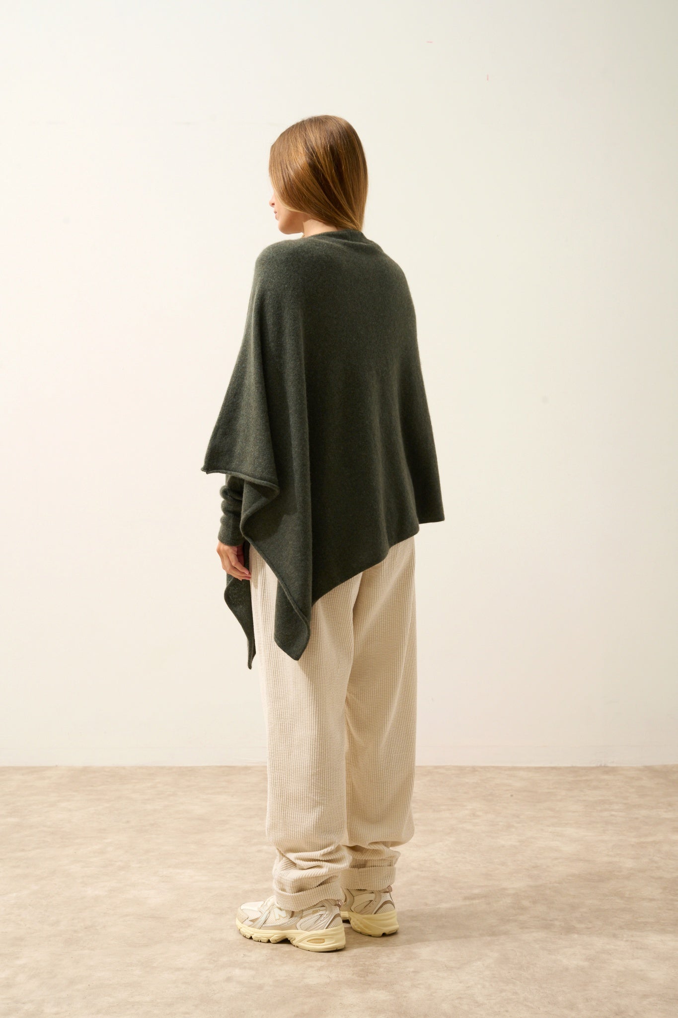 MEREDITH poncho col bateau kaki chiné