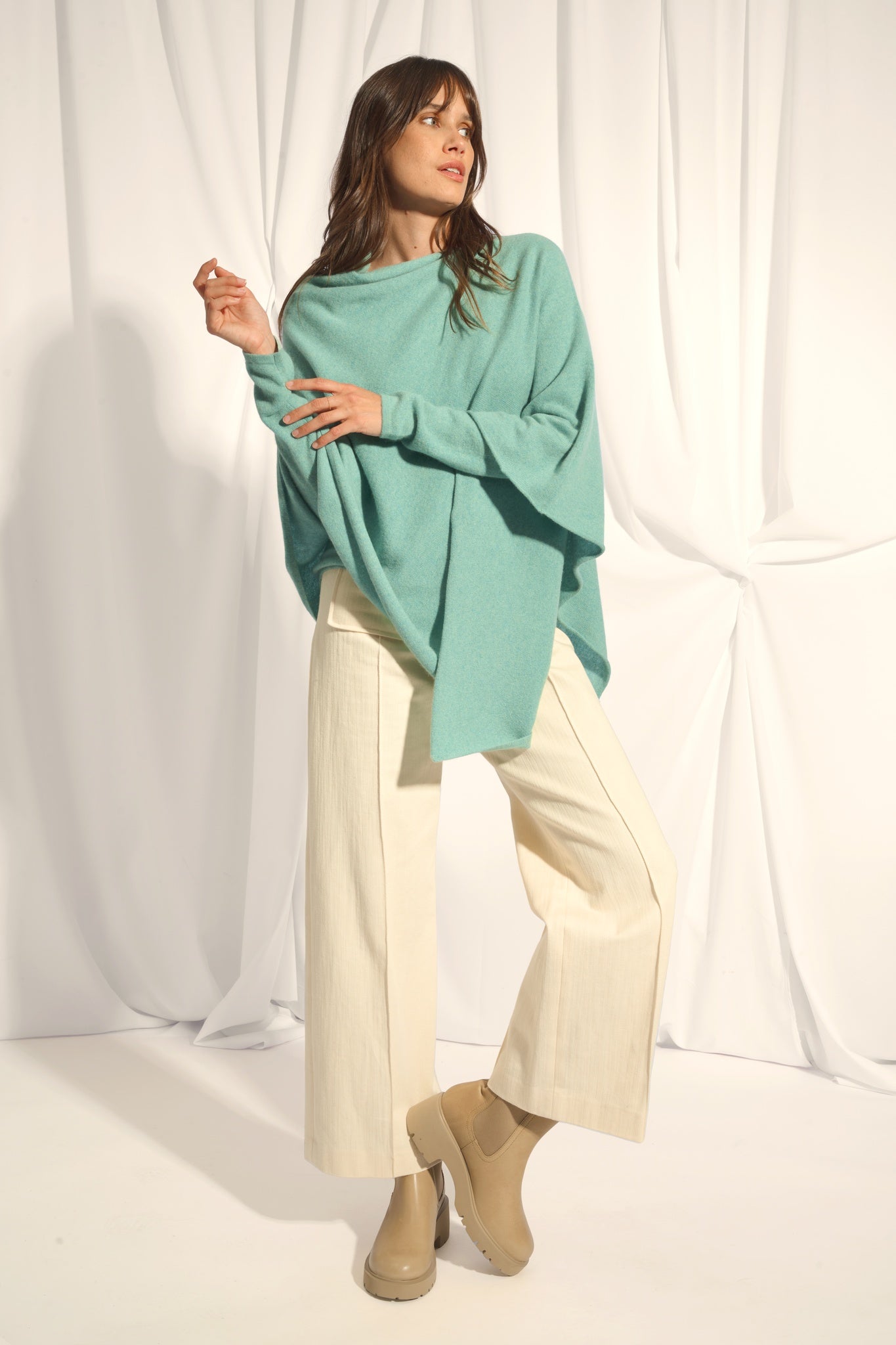 MEREDITH poncho col bateau vert chiné