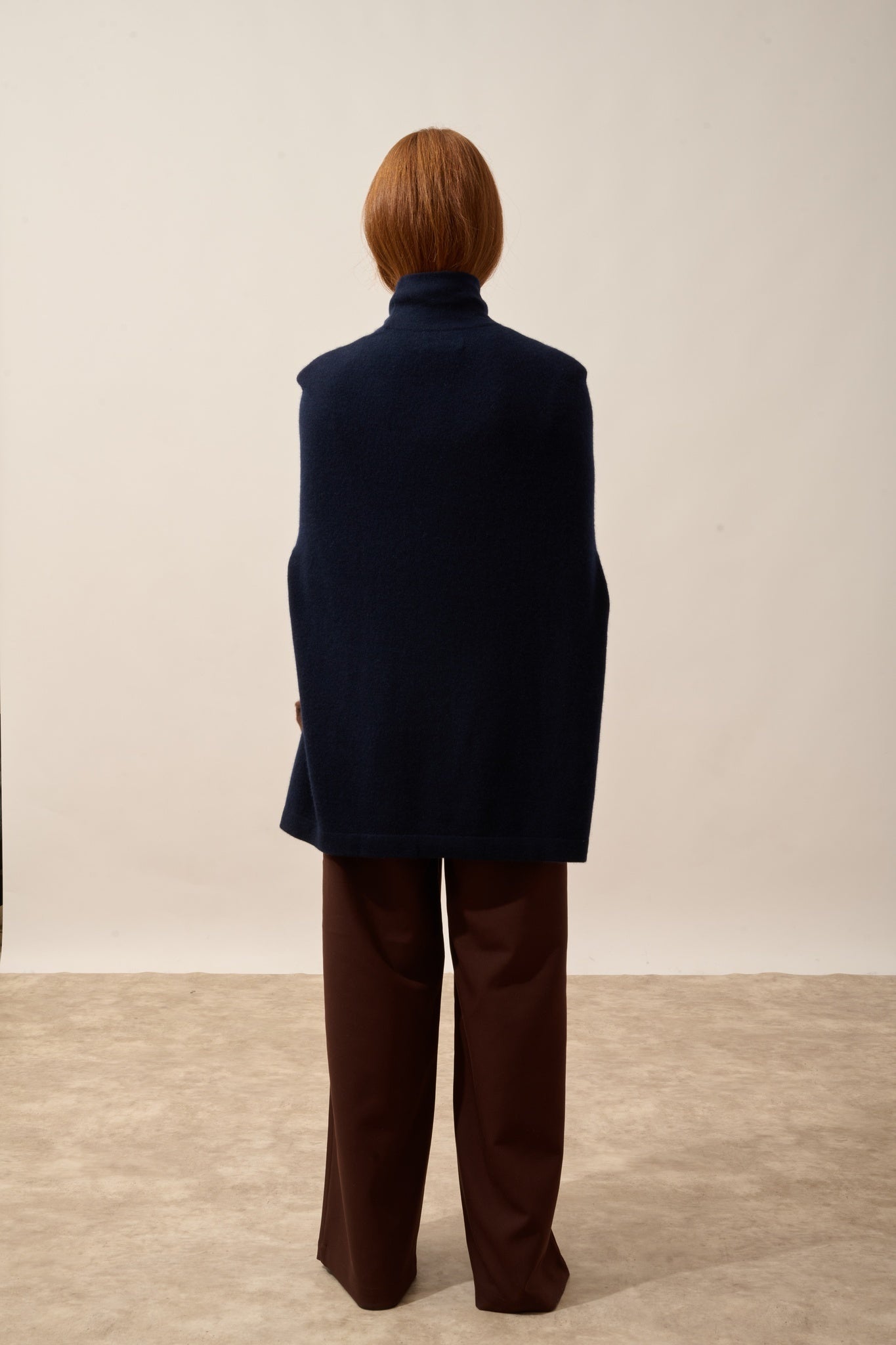 MIAMAR cape with round neck and drawstring in navy blue