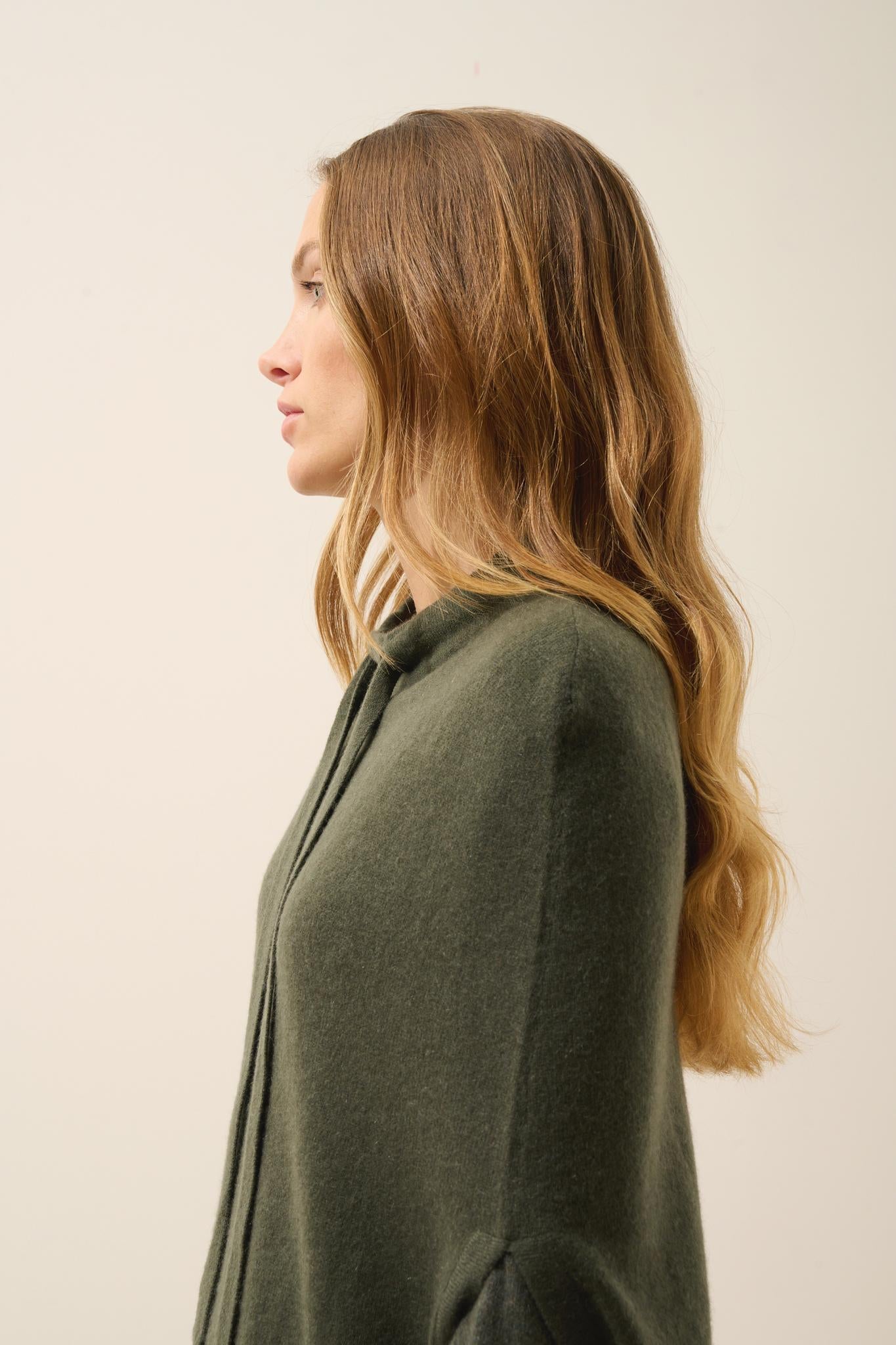 MIAMAR khaki round-neck cape