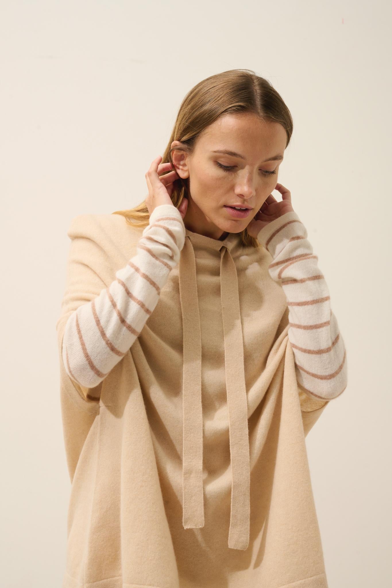 MIAMAR cape col rond sable