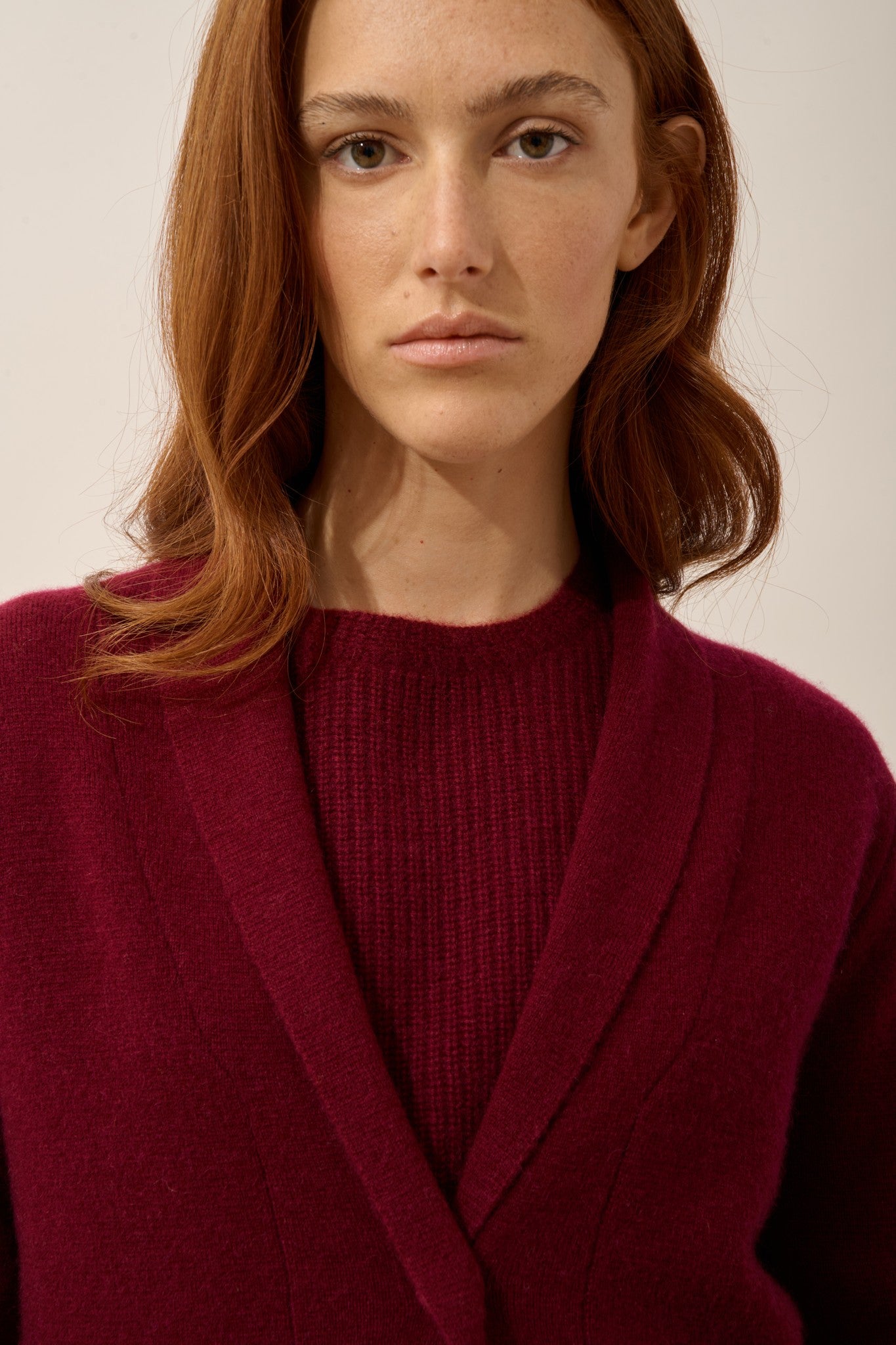 mila veste boutonnée col châle bordeaux