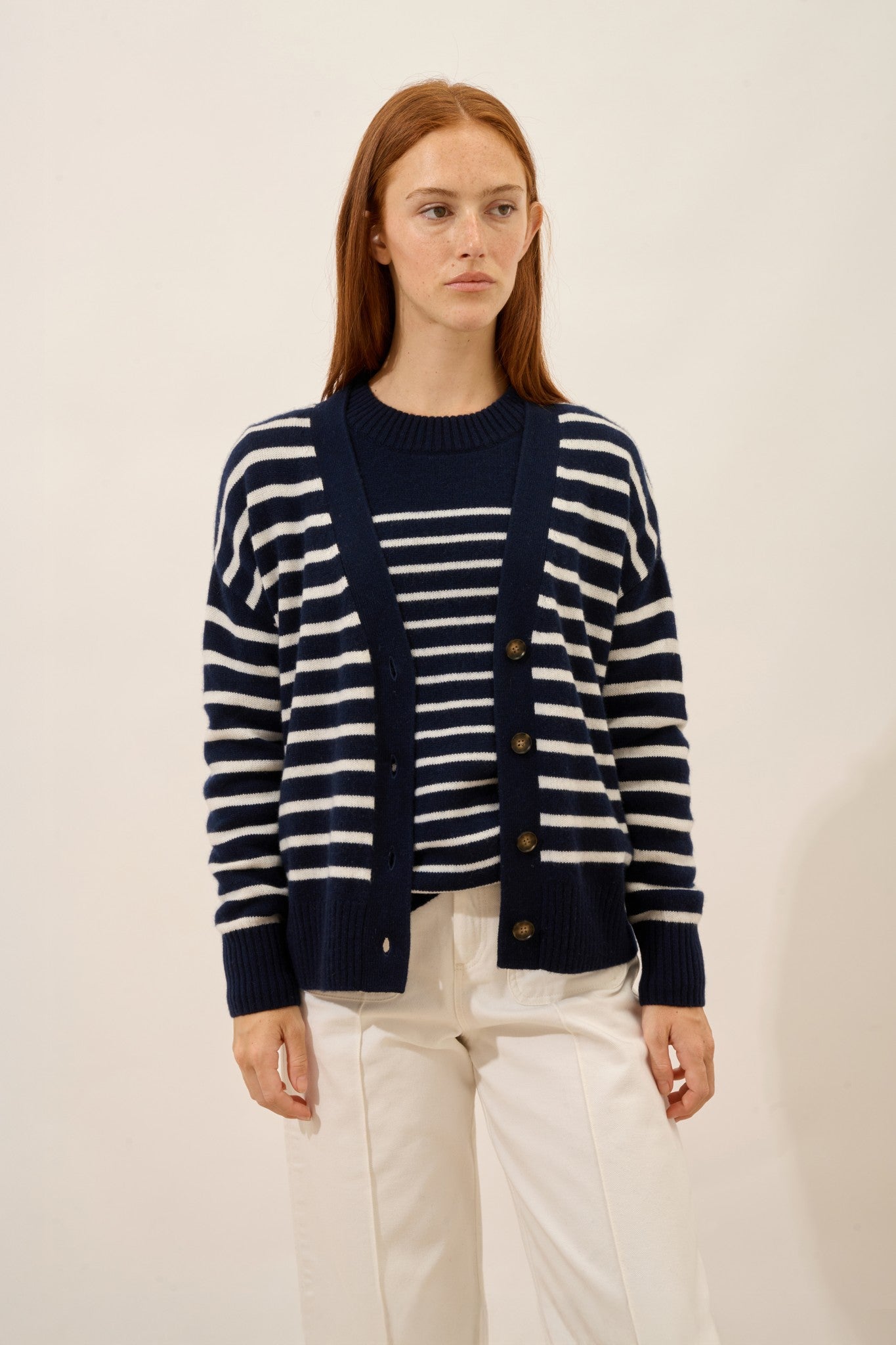 mirena cardigan col v 4 fils bi-color navy/ivoire 100% cachemire
