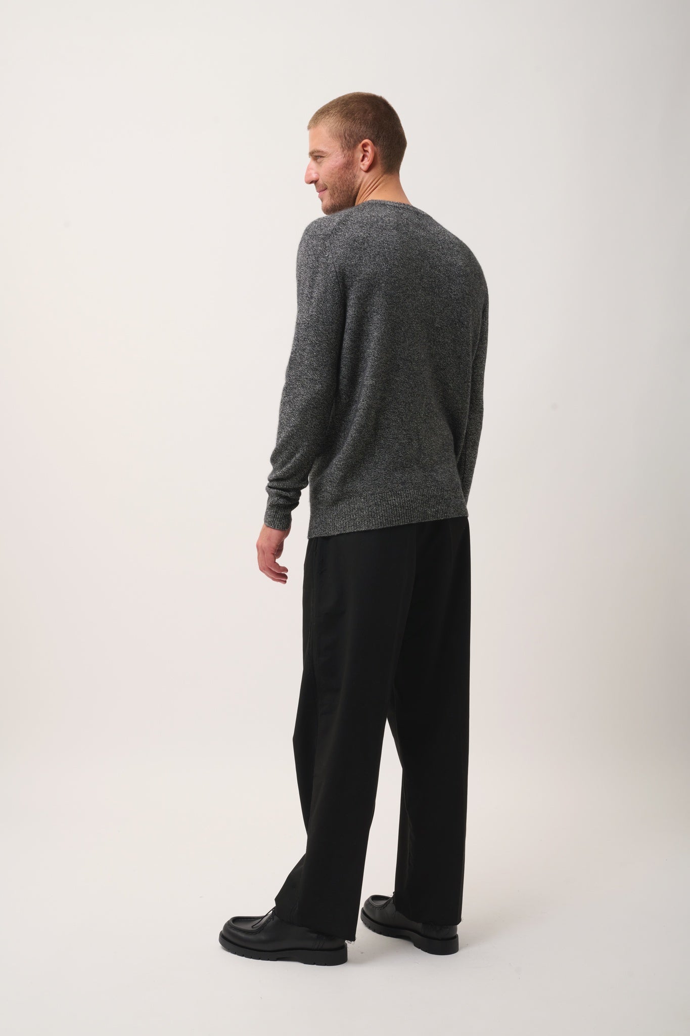 NATHAN black/white V-neck sweater