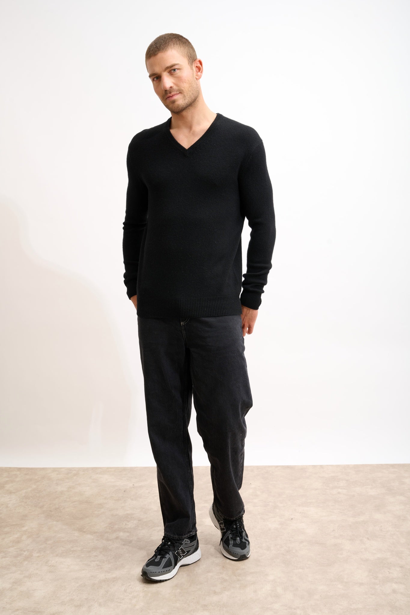 NATHAN black v-neck sweater