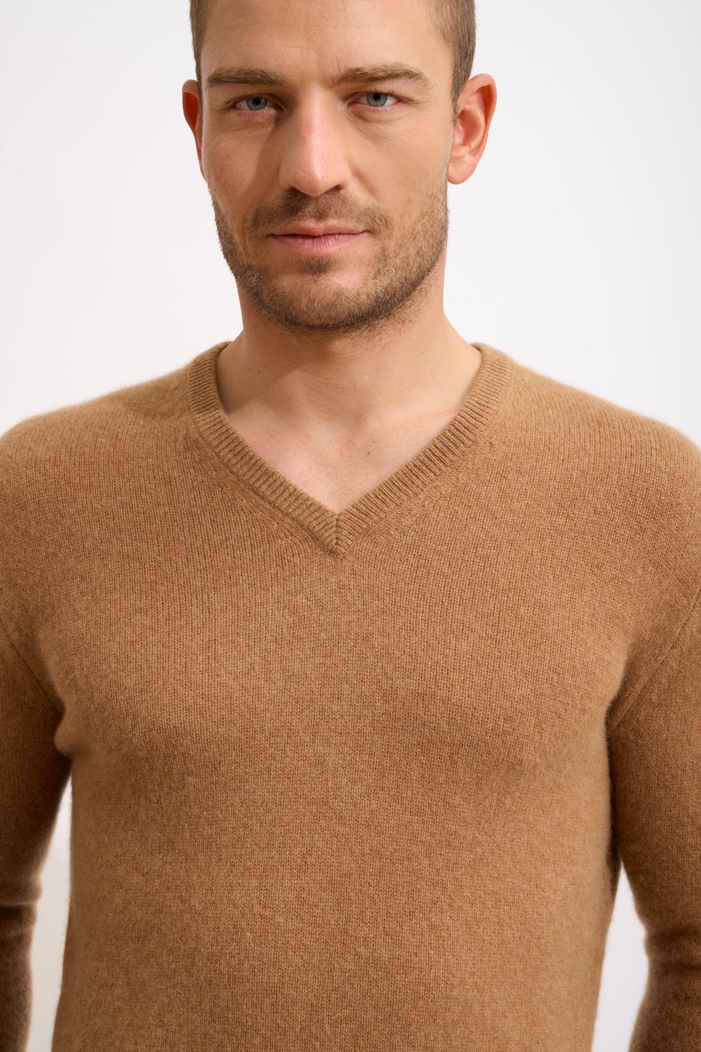 NATHAN pull col v noisette