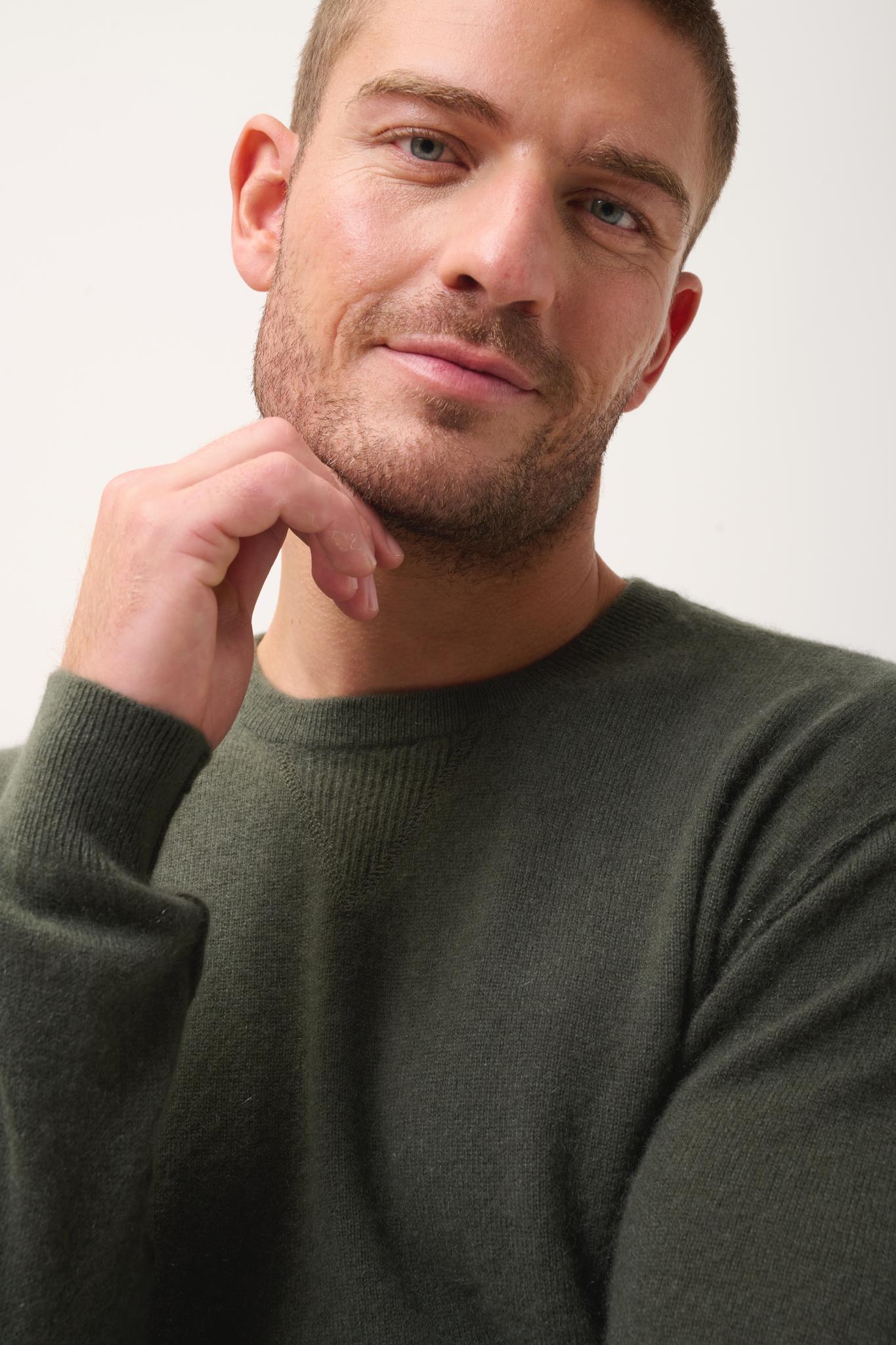 NOE round-neck sweater khaki
