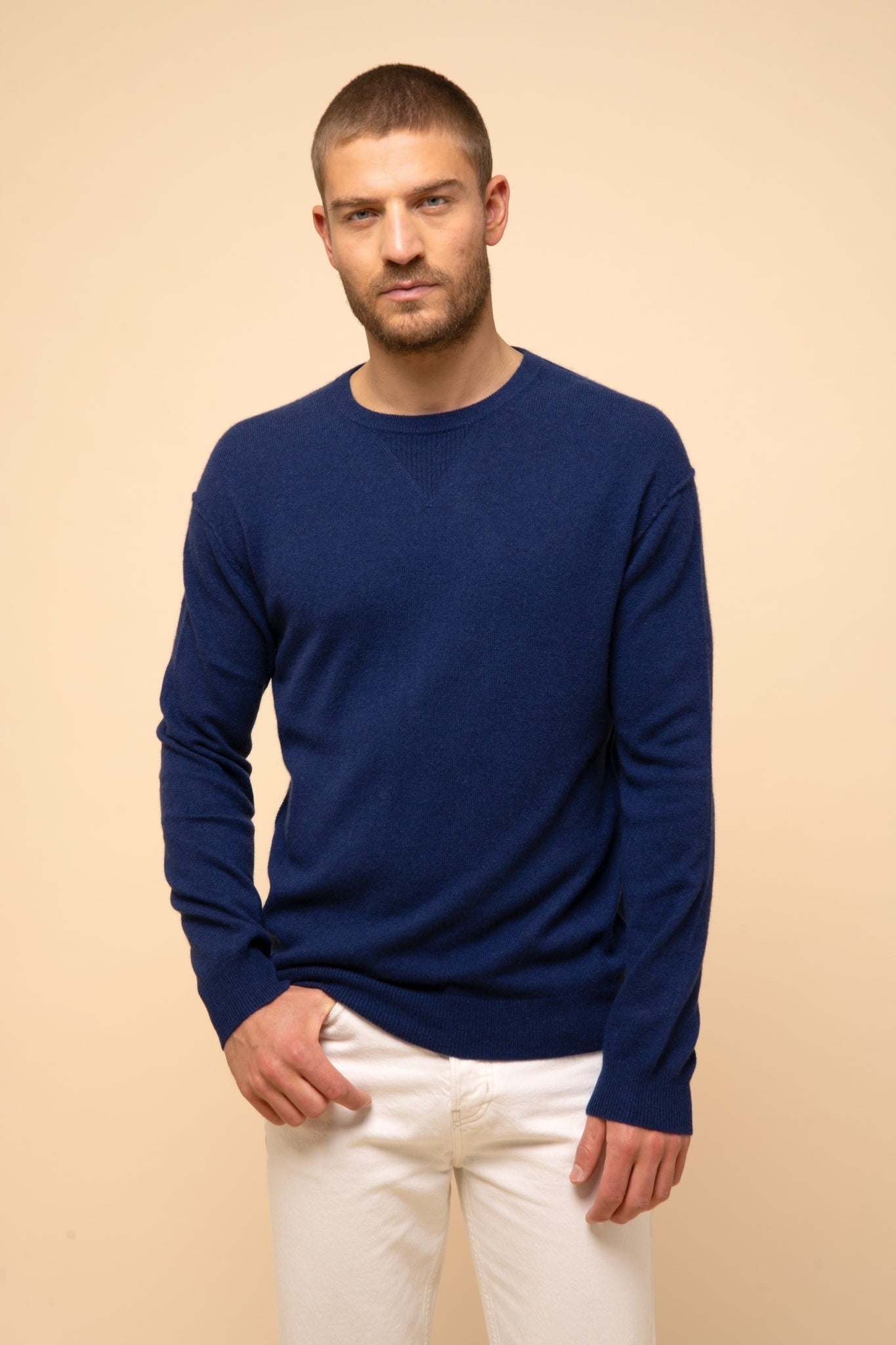 NOE round-neck sweater midnight