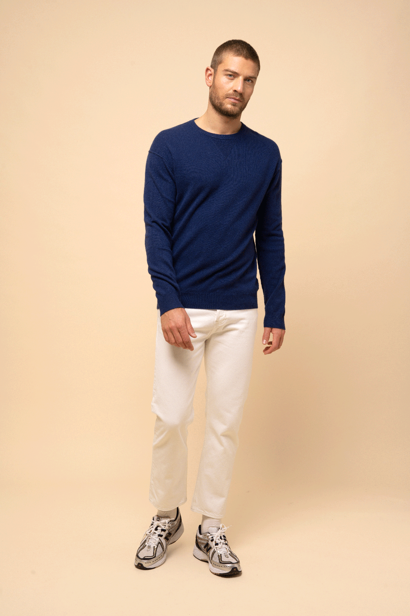 NOE round-neck sweater midnight