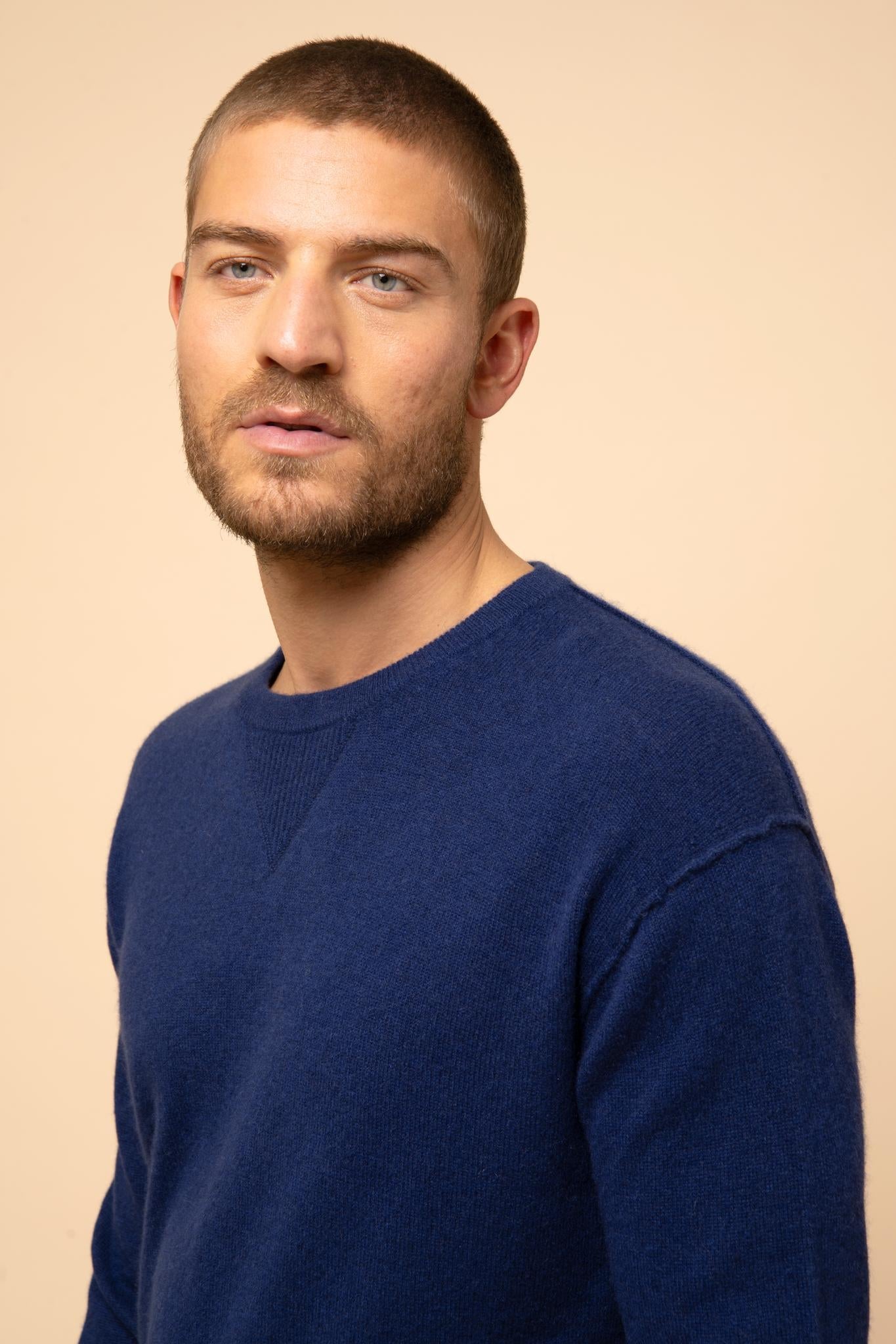 NOE round-neck sweater midnight