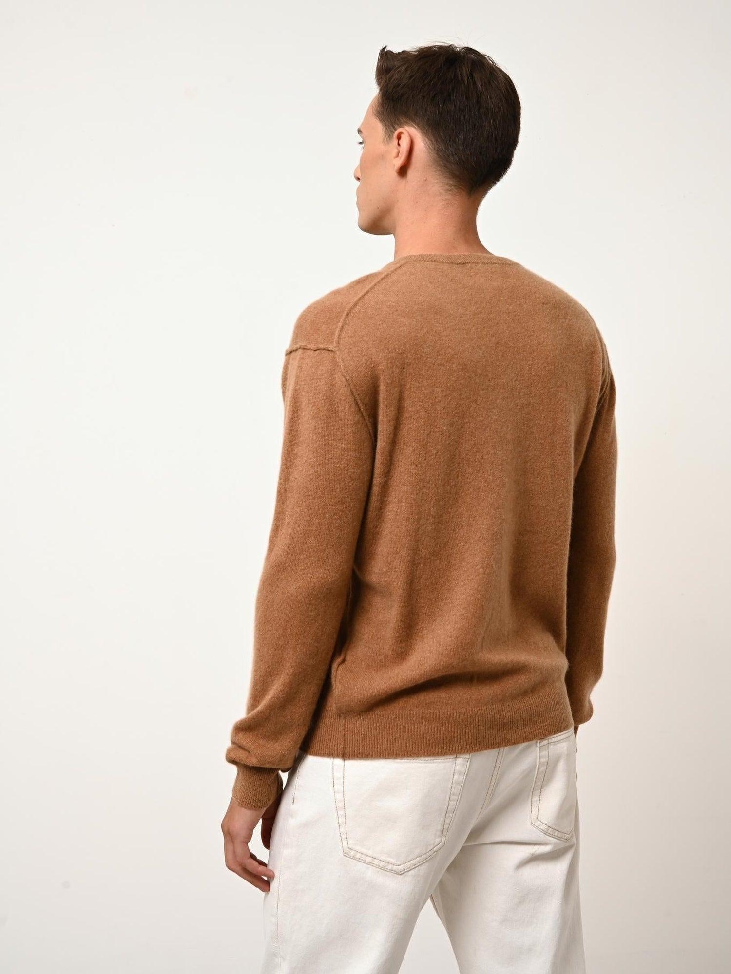 NOE round-neck sweater hazelnut