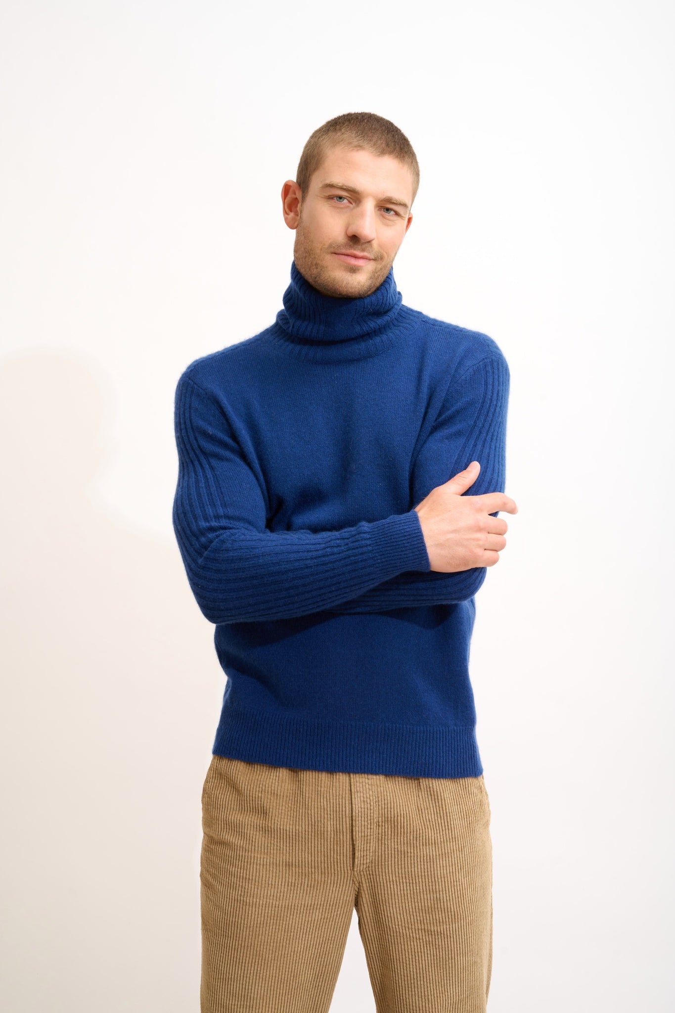 NOI pull col roulé minuit