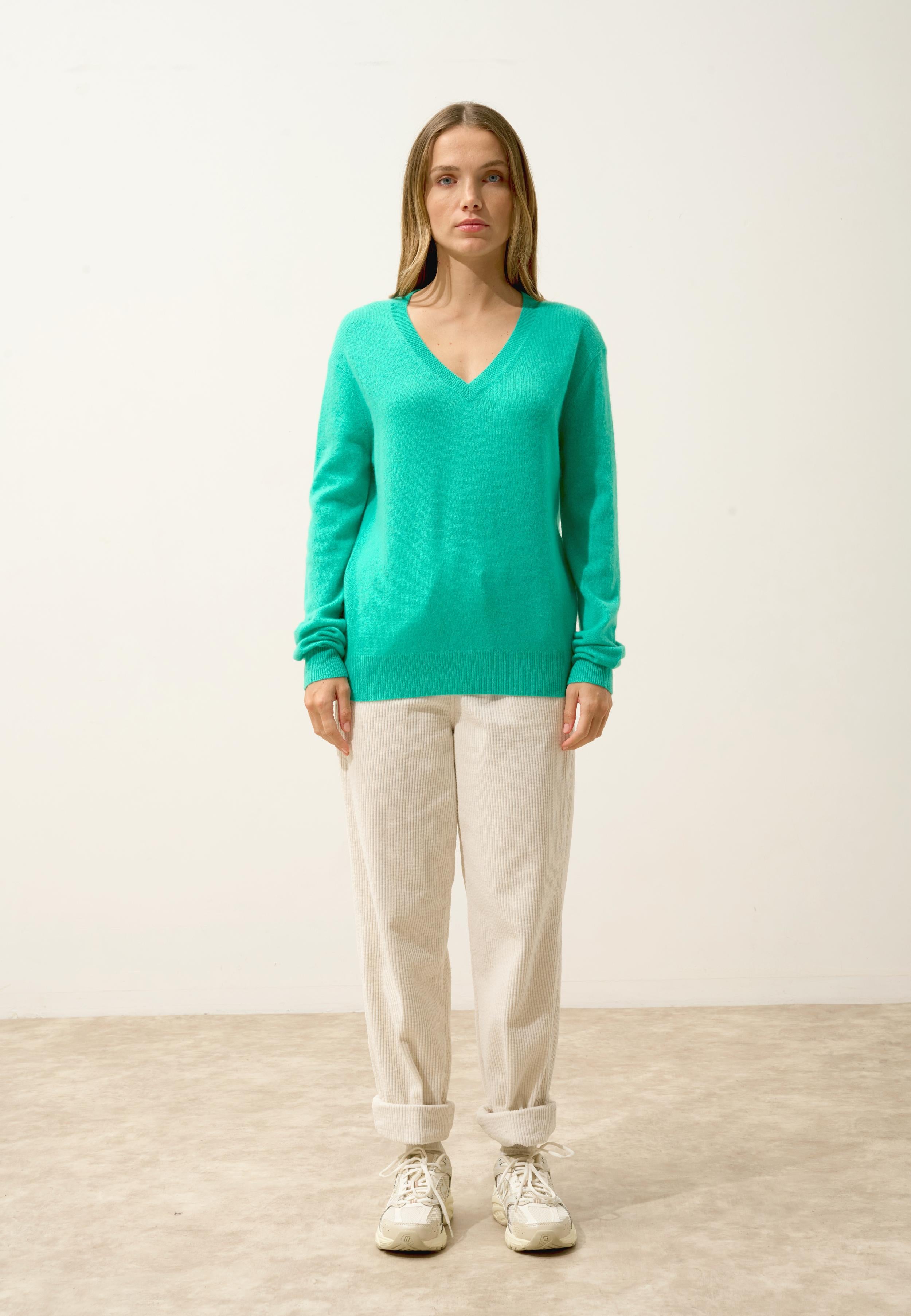 NORA v-neck sweater jungle
