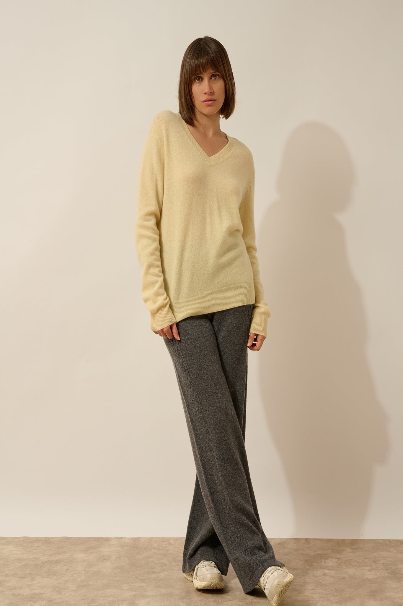 NORA V-neck sweater in lemonade