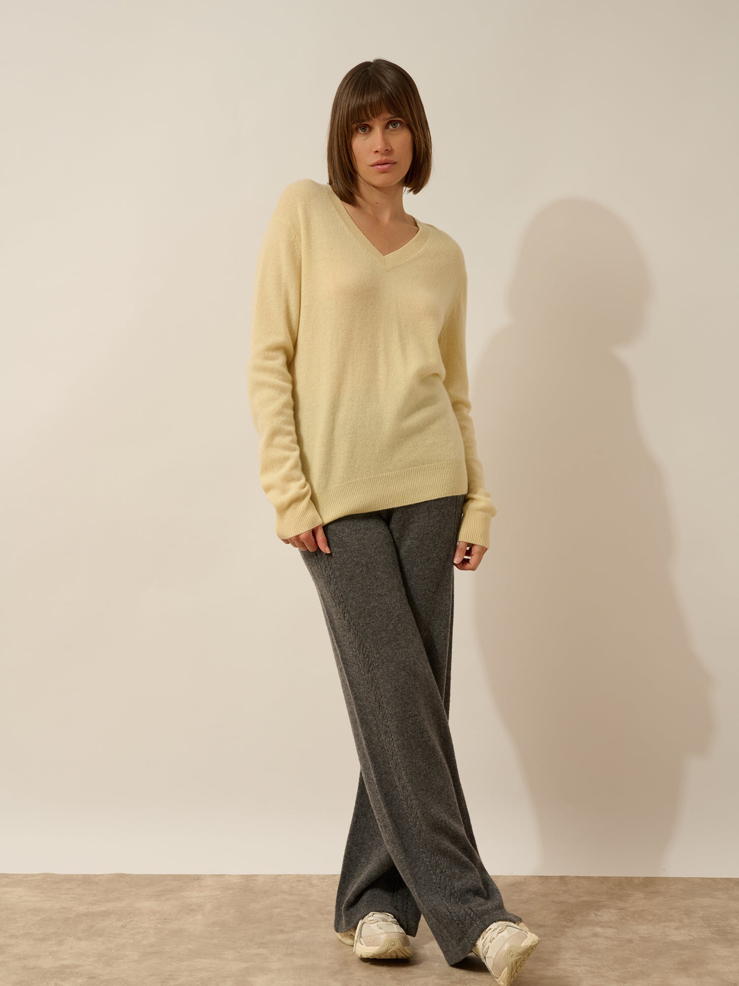 NORA V-neck sweater in lemonade