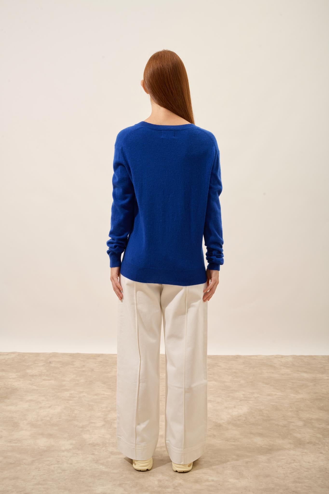 NORA v-neck sweater ultramarine