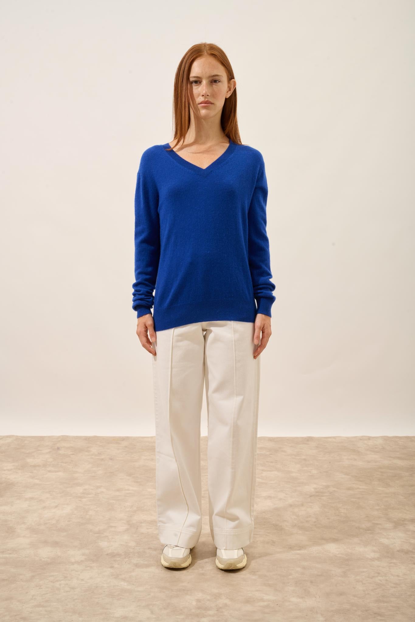 NORA v-neck sweater ultramarine