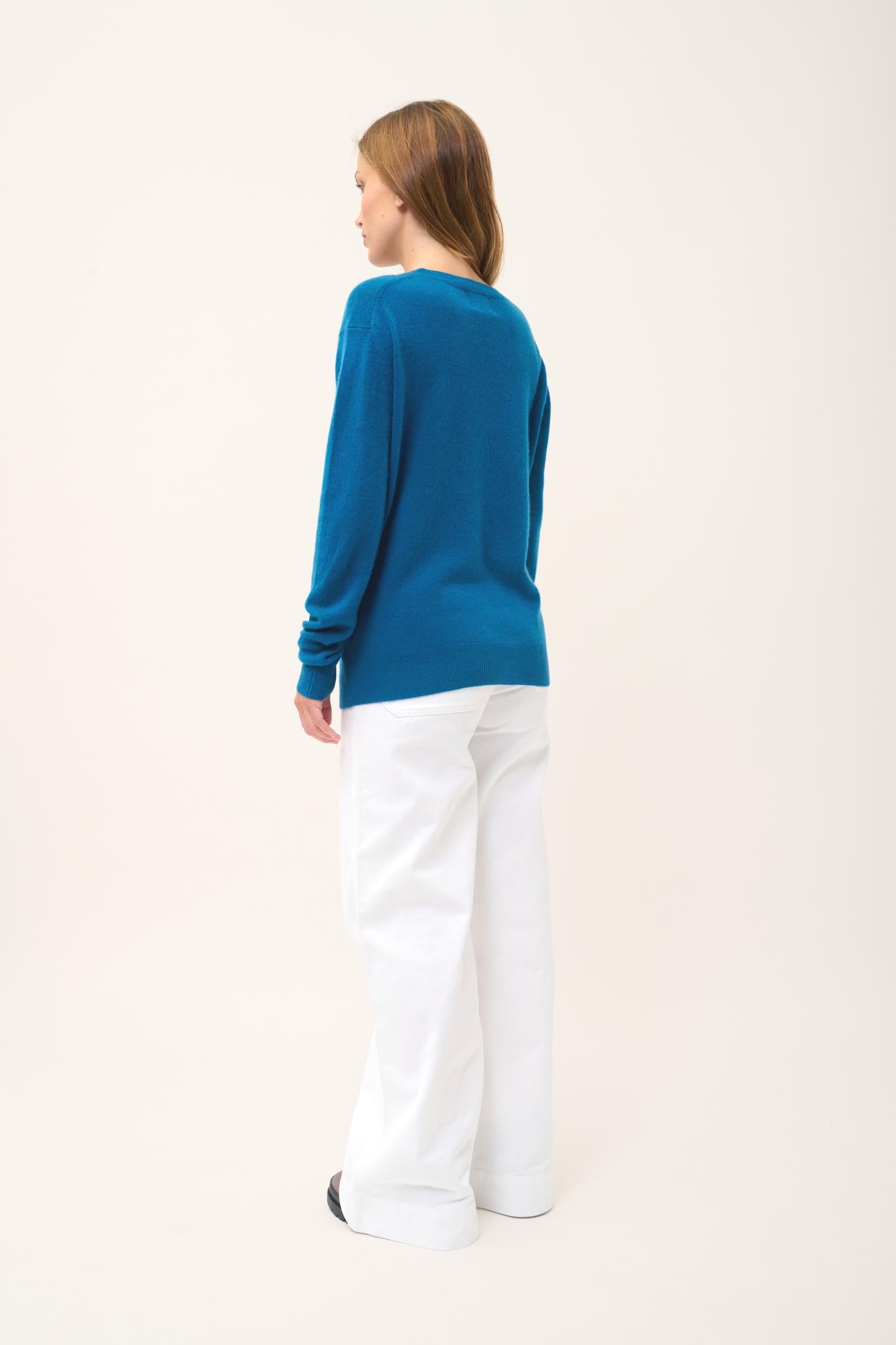 NORA peacock v-neck sweater
