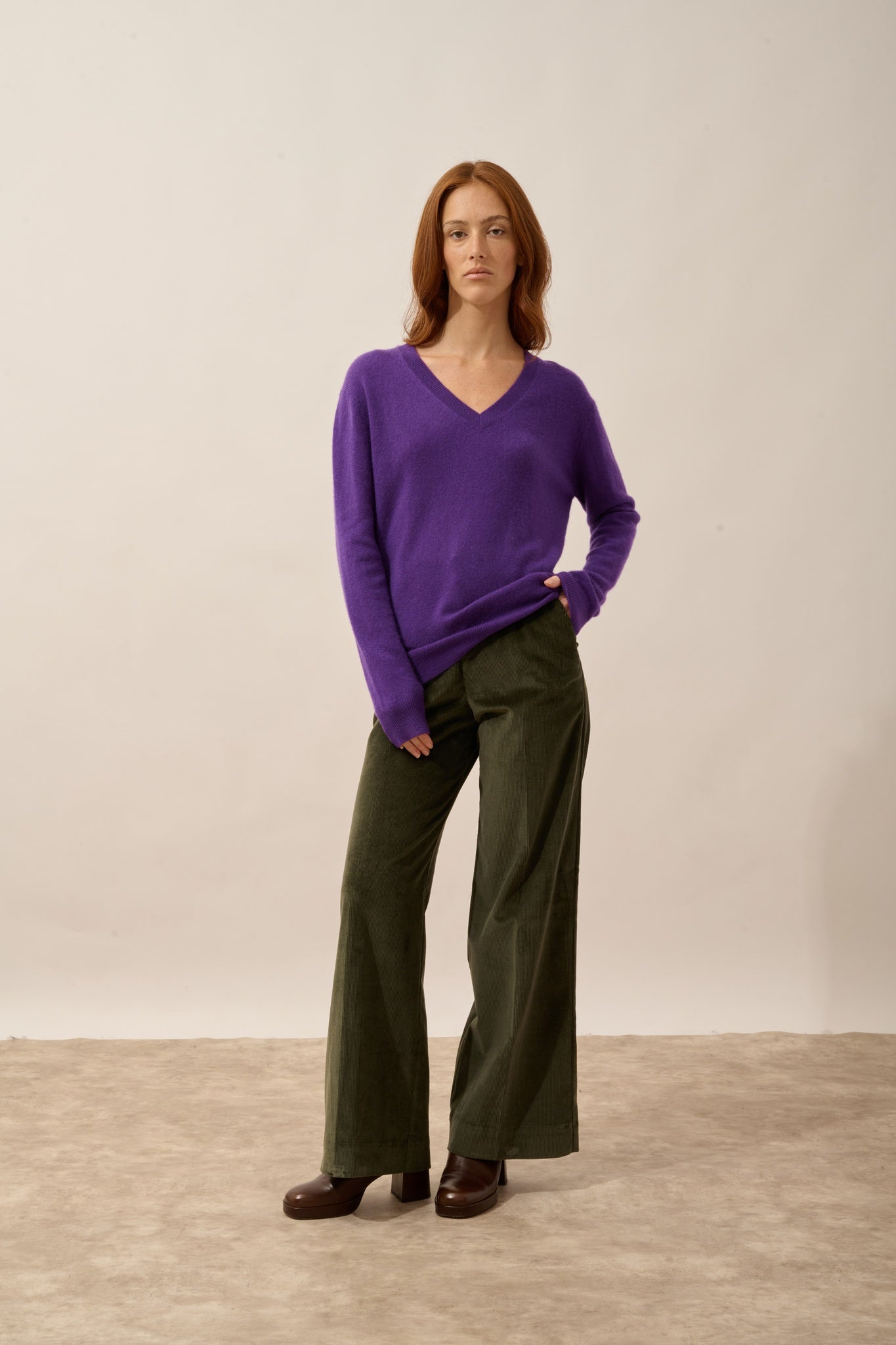 NORA pull col v violette