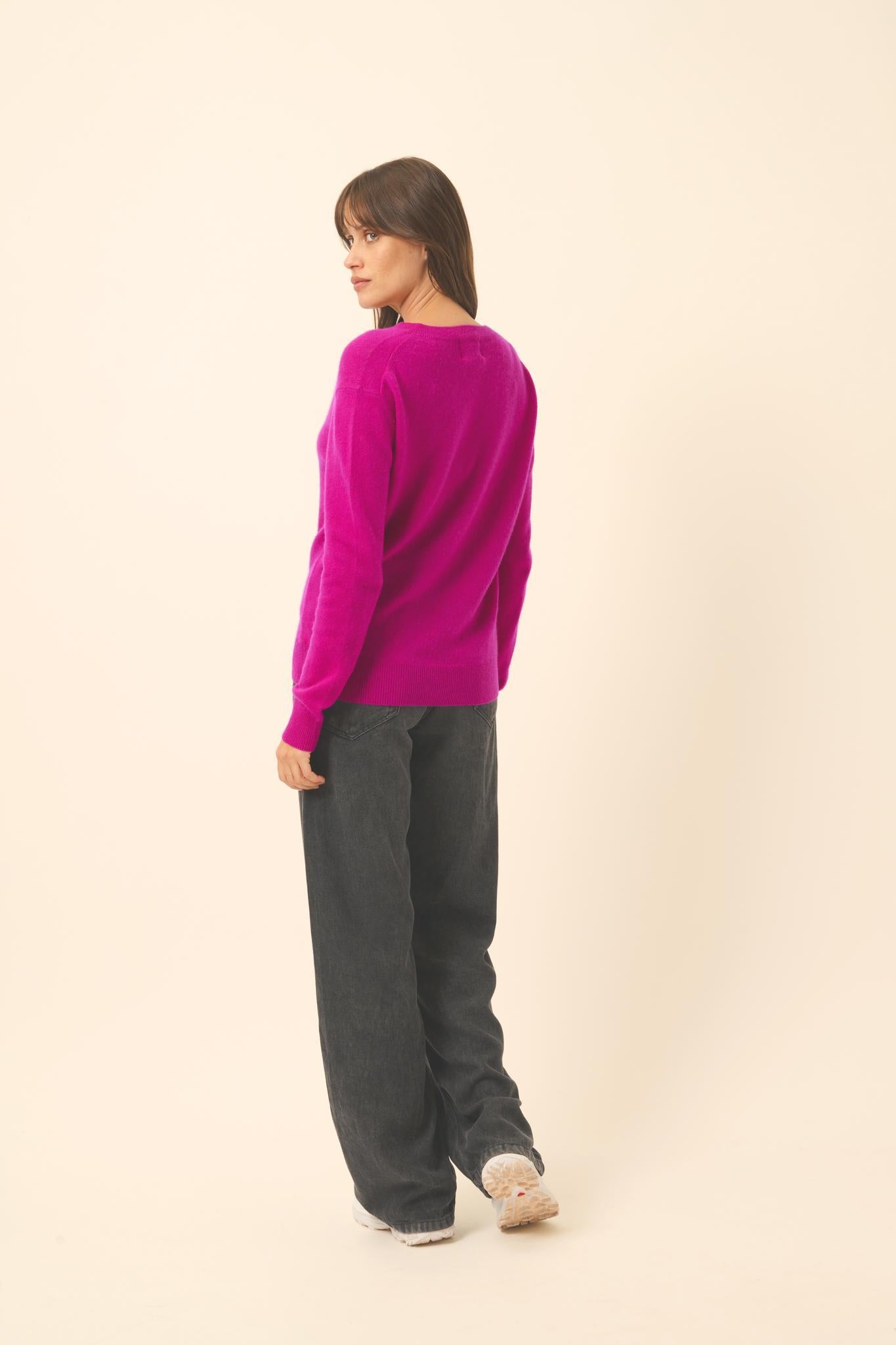 NORA v-neck sweater in violet