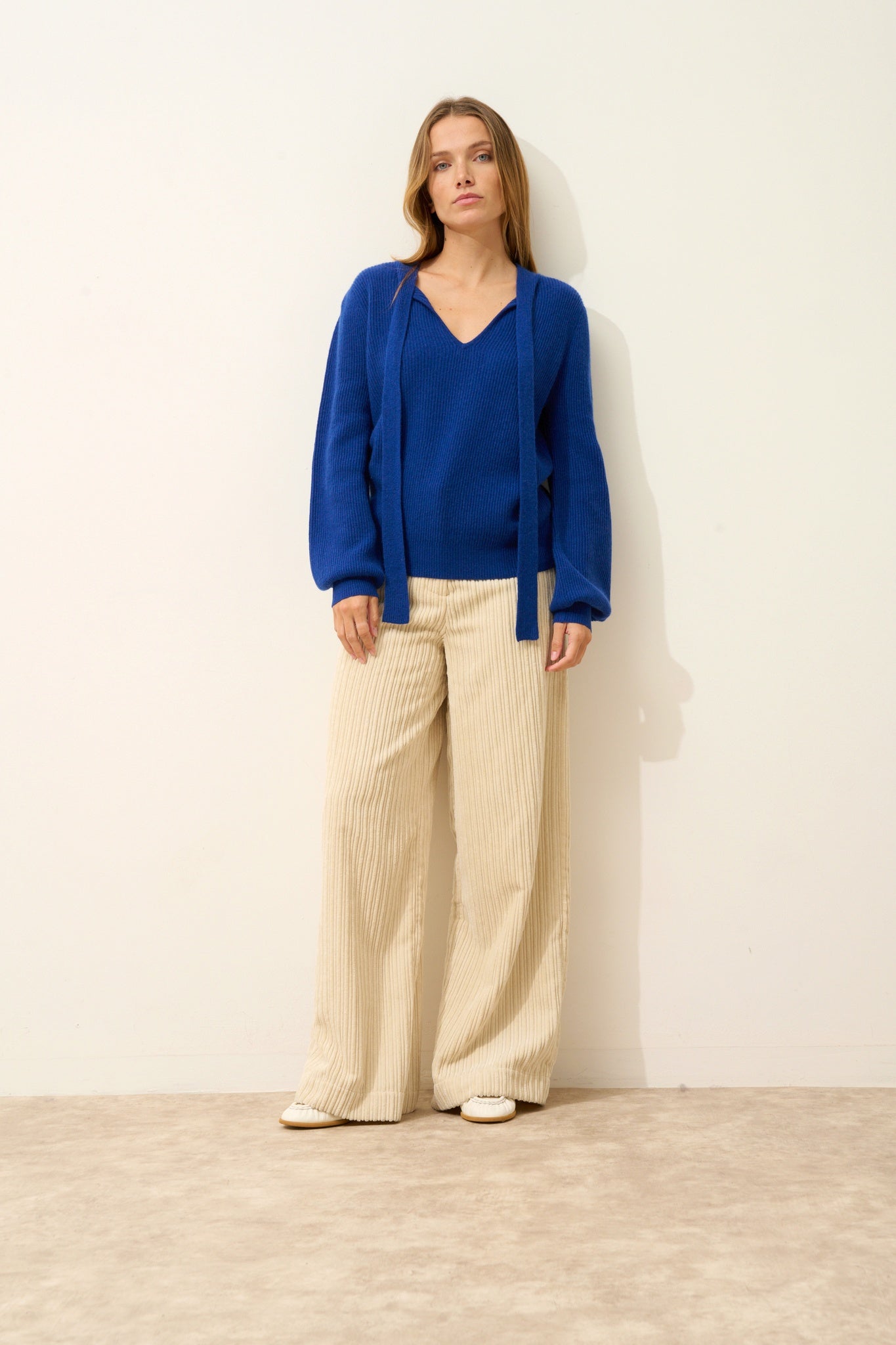 NOTY pull col lavallière outremer