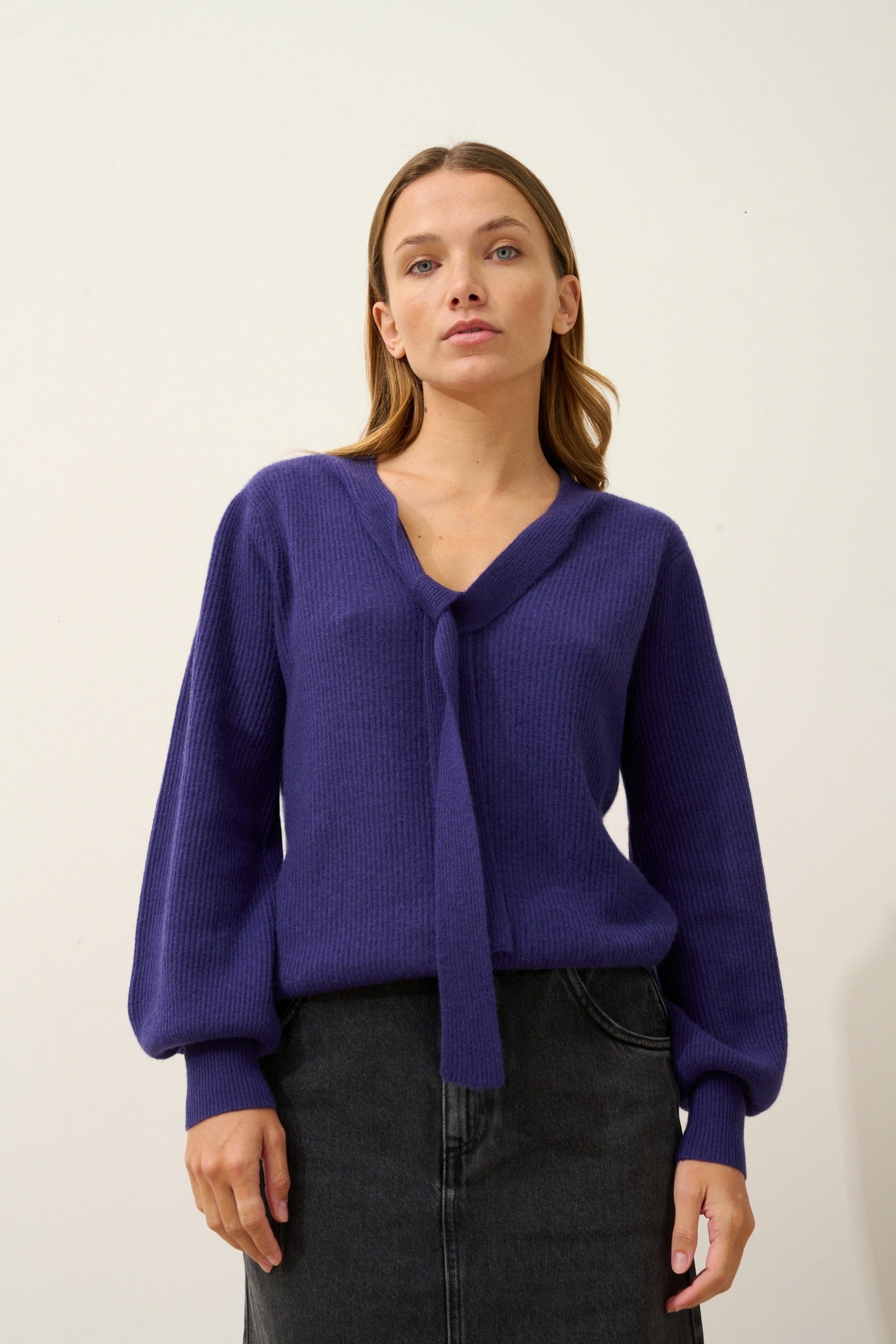 NOTY pull col lavallière purple
